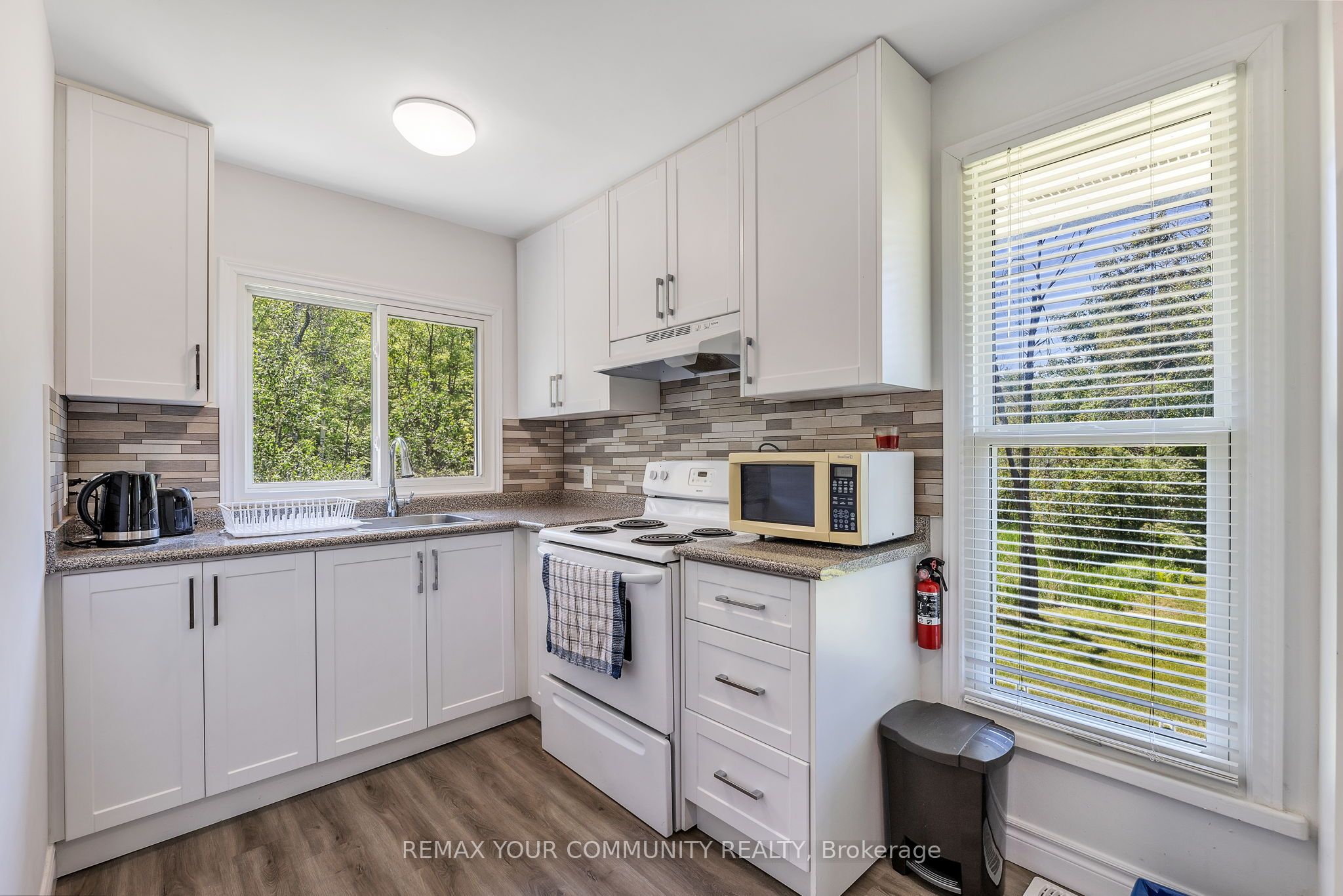 112922 Highway 7 Property Photo 16