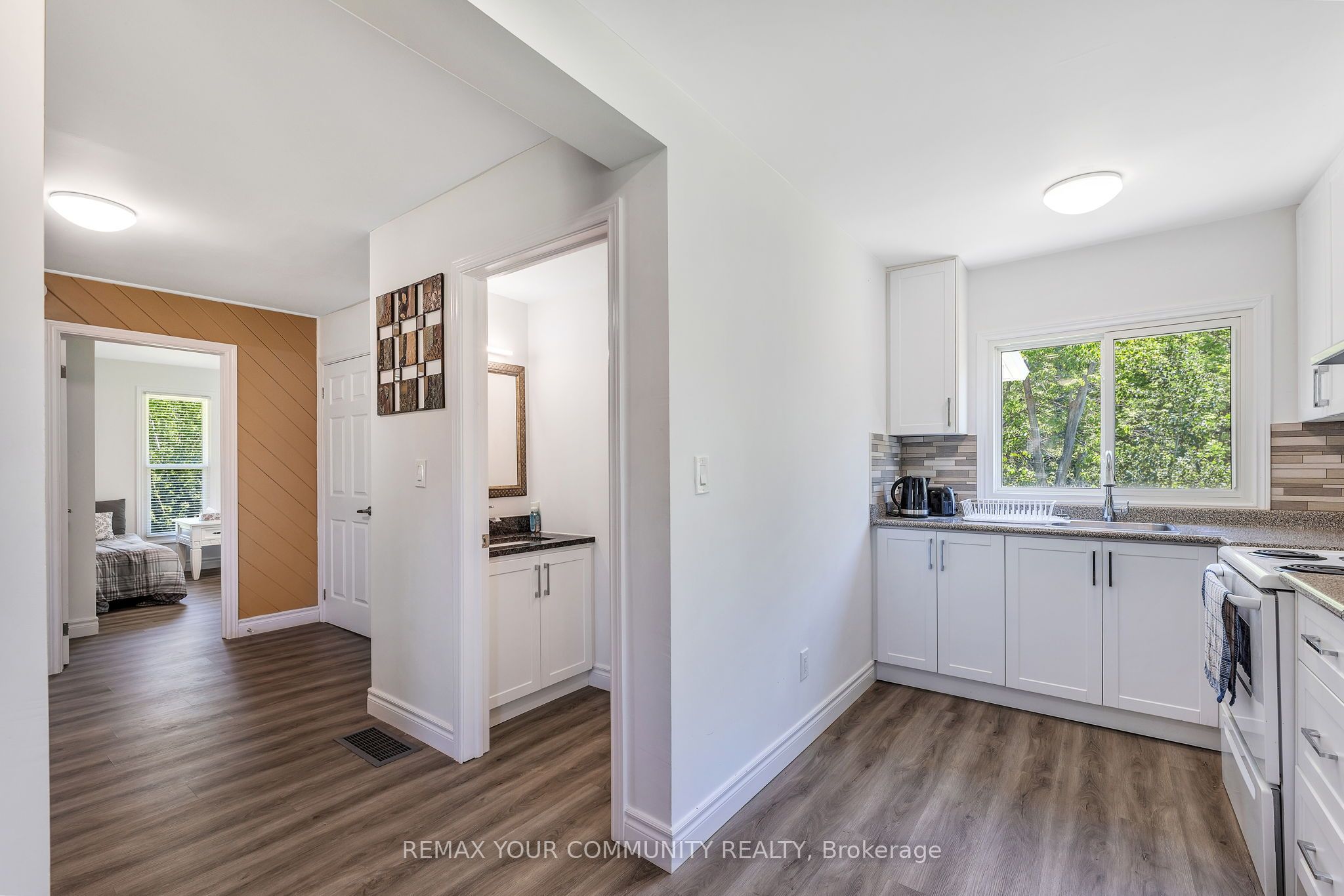 112922 Highway 7 Property Photo 17