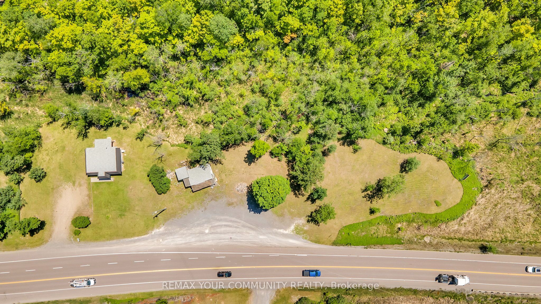 112922 Highway 7 Property Photo 39