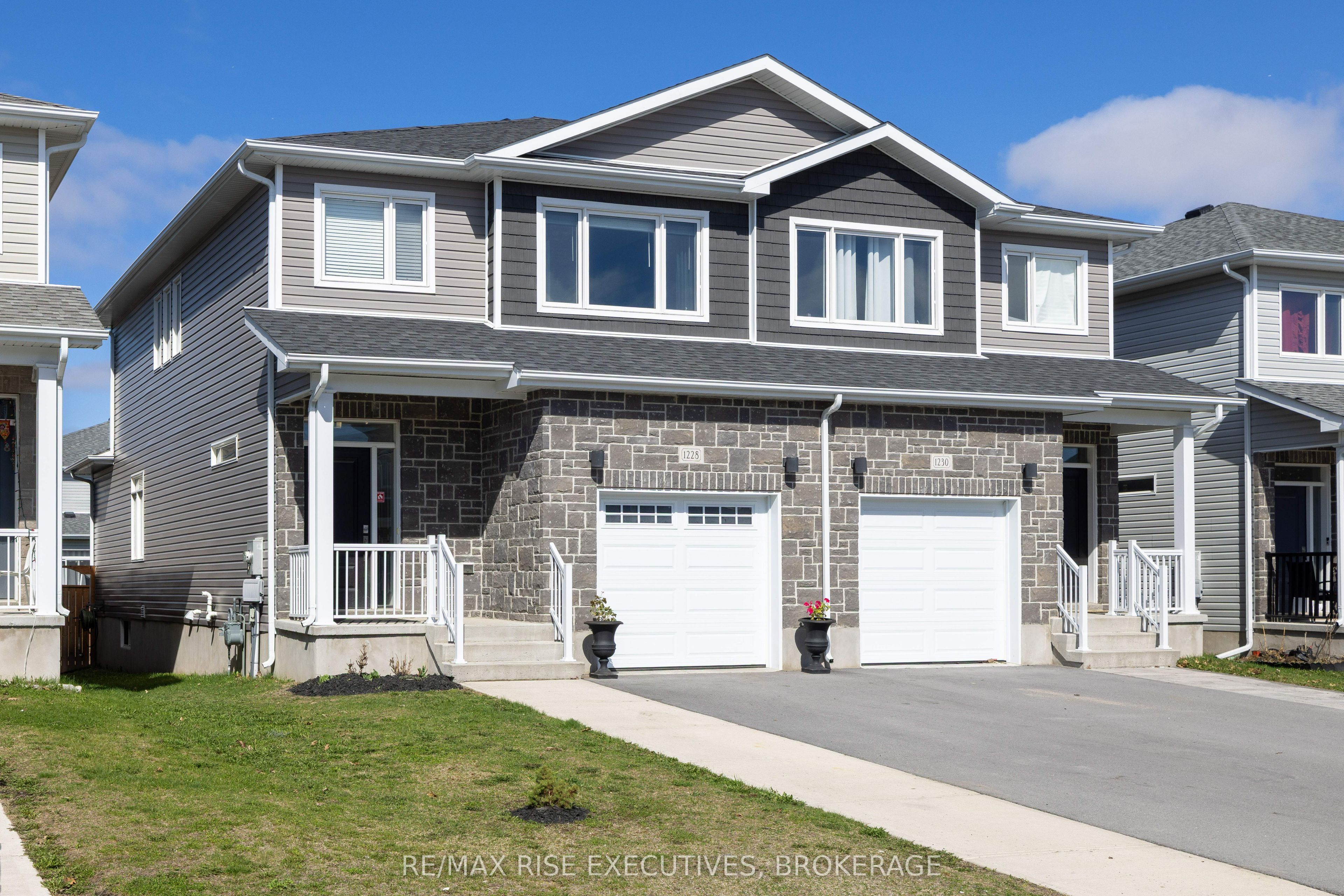 1228 Max Crescent Property Photo 1