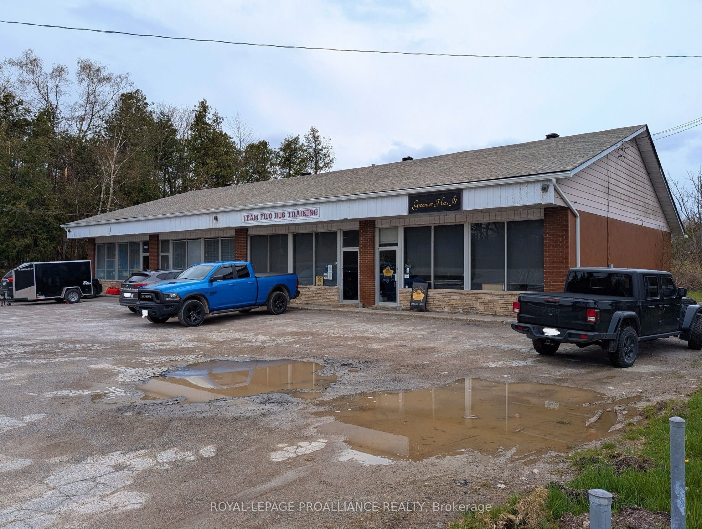 3165 Lakefield Road Property Photo 3