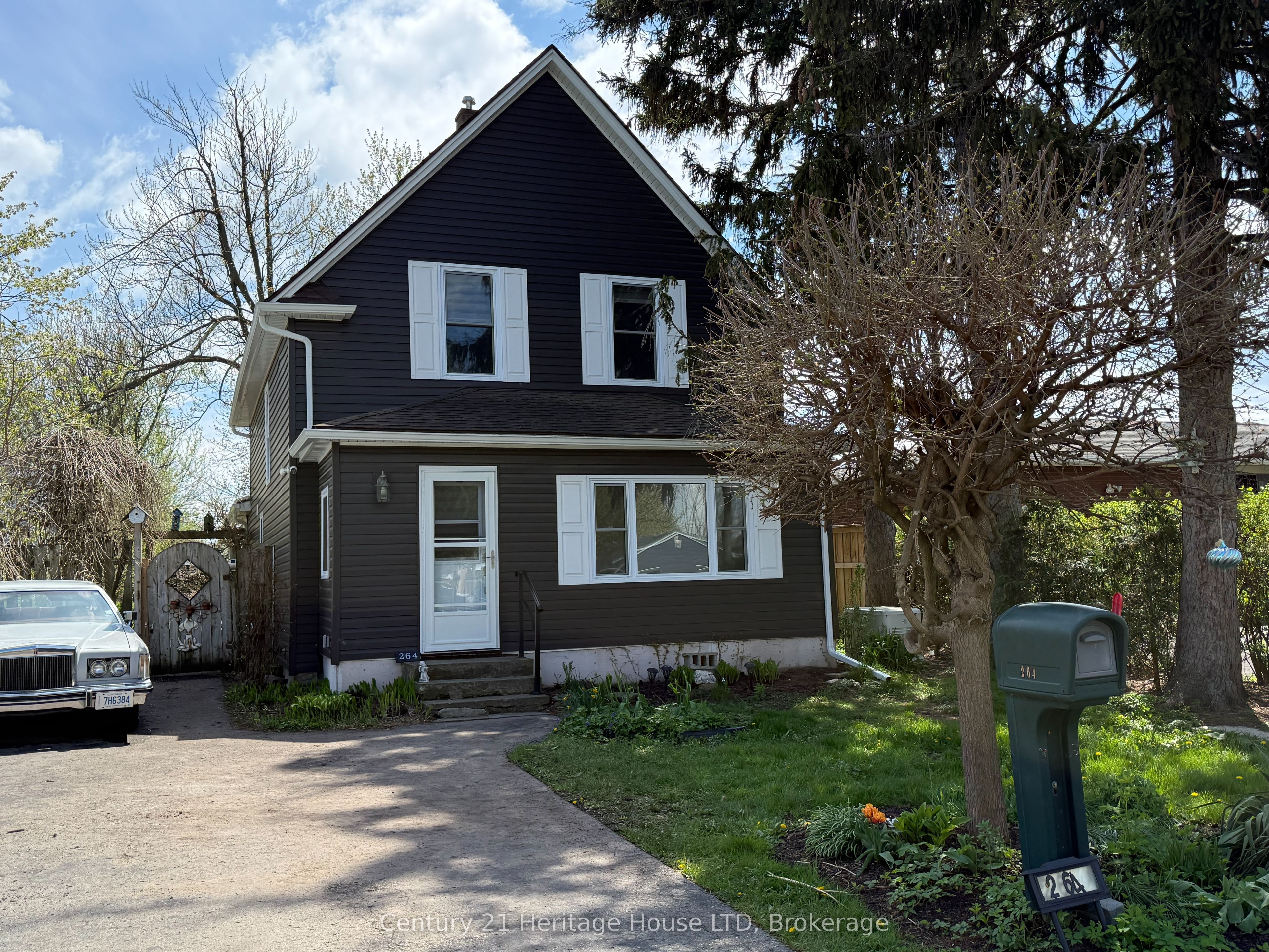 264 Henrietta Street Property Photo 1