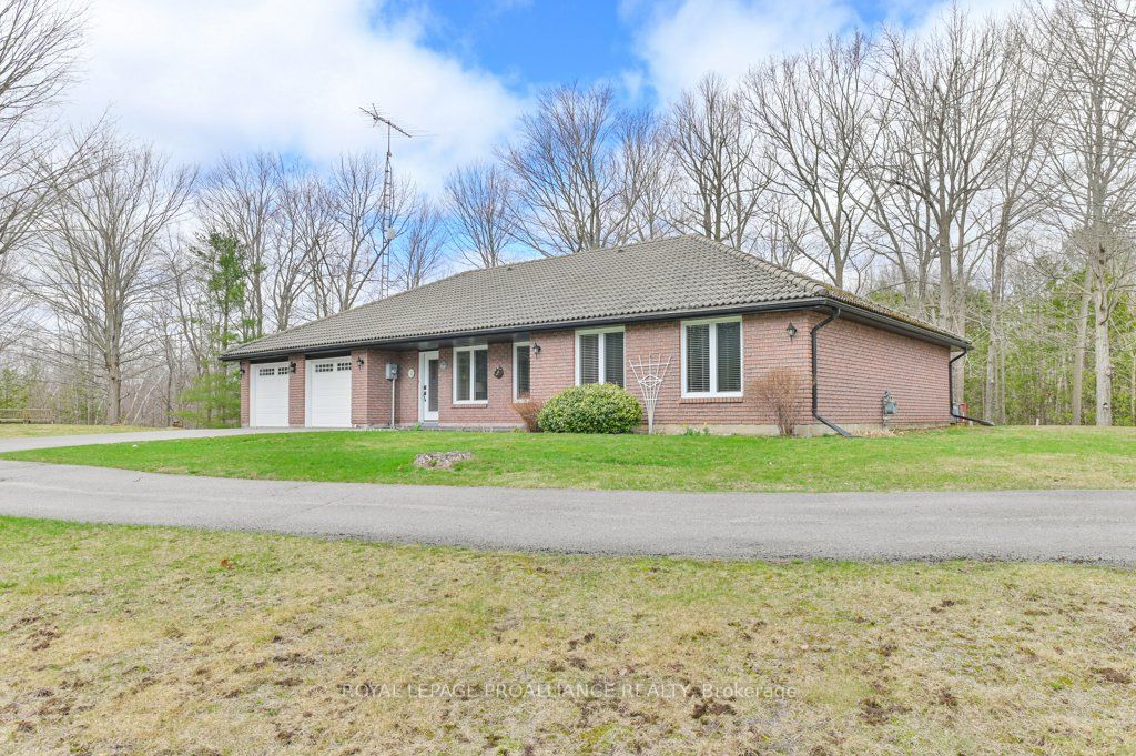 361 Crookston Rd Property Photo 1