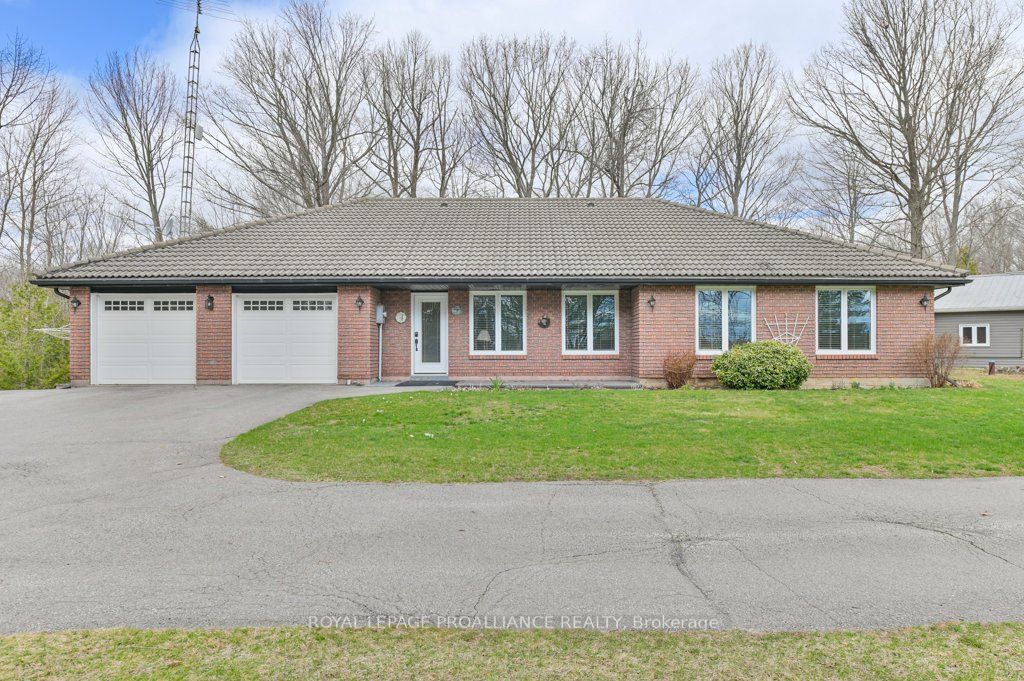 361 Crookston Road Property Photo 7