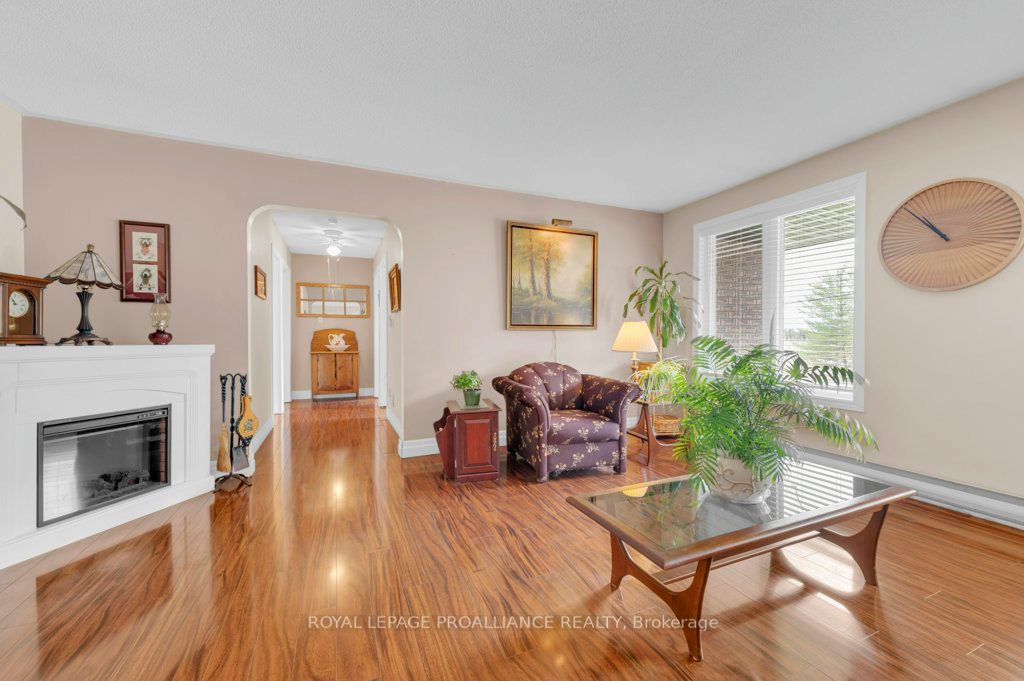 361 Crookston Road Property Photo 10