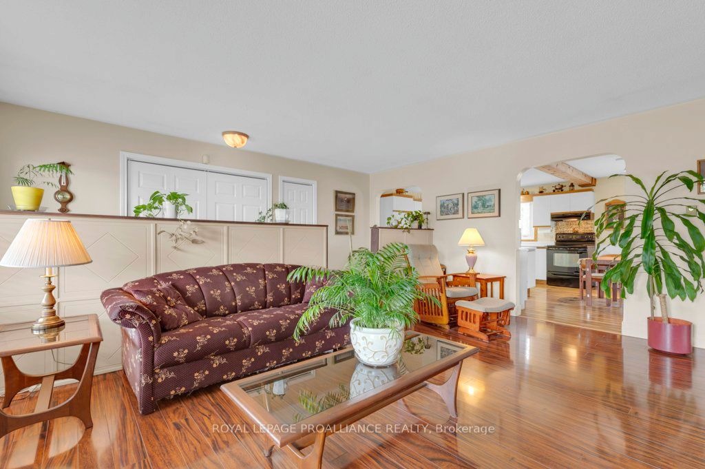 361 Crookston Road Property Photo 12