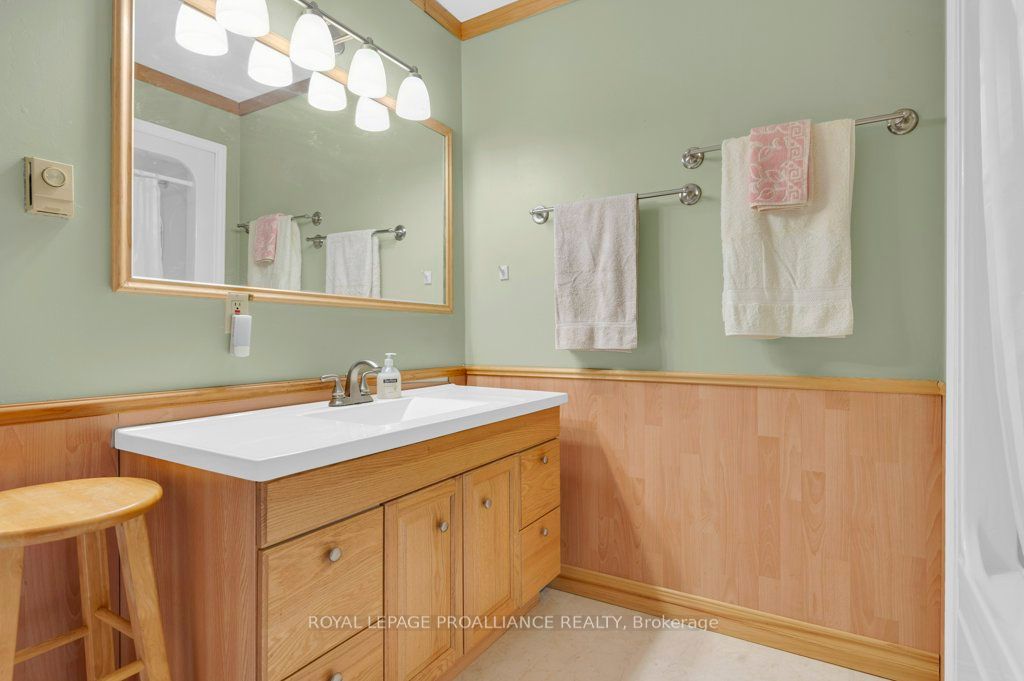 361 Crookston Road Property Photo 14
