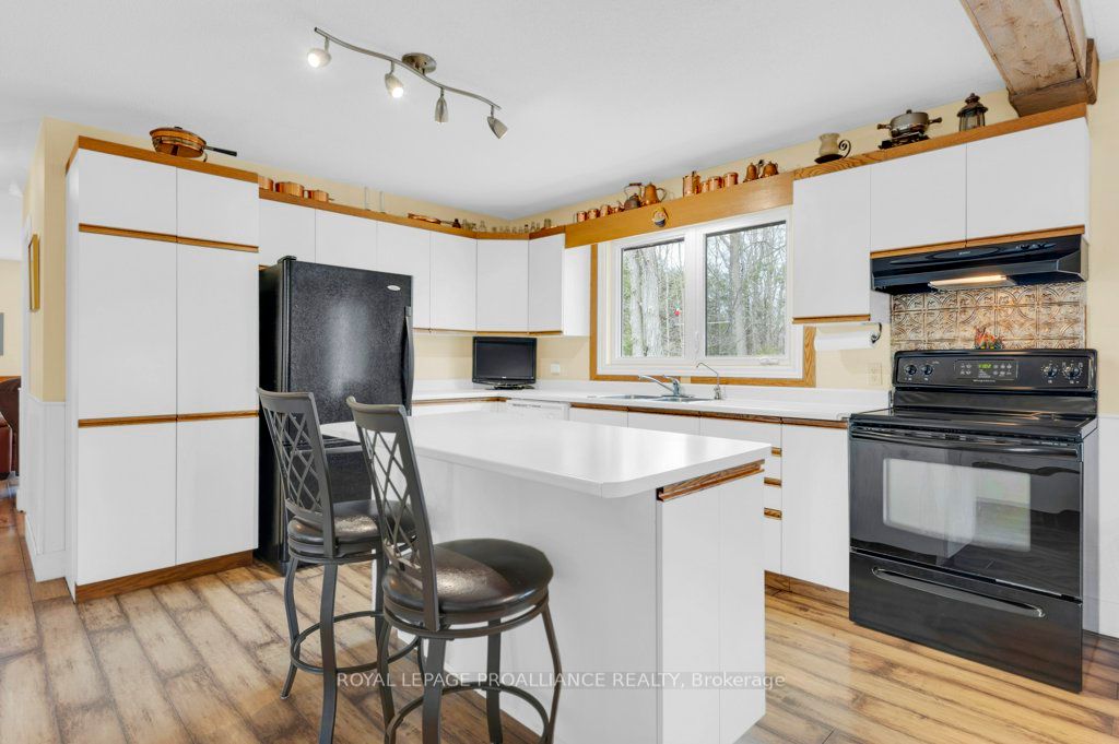 361 Crookston Road Property Photo 19