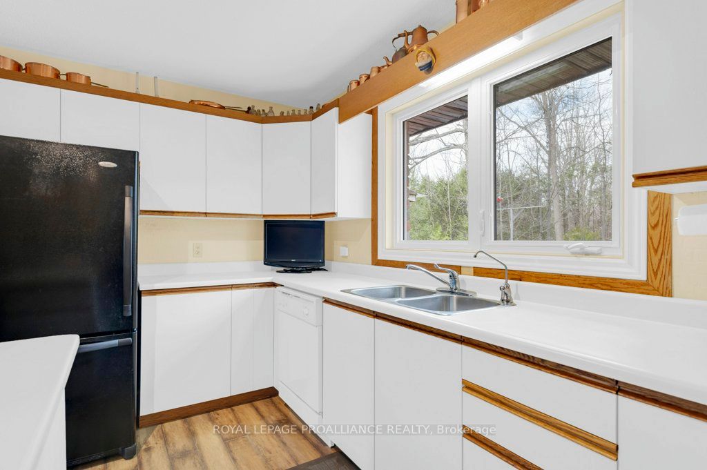 361 Crookston Road Property Photo 21