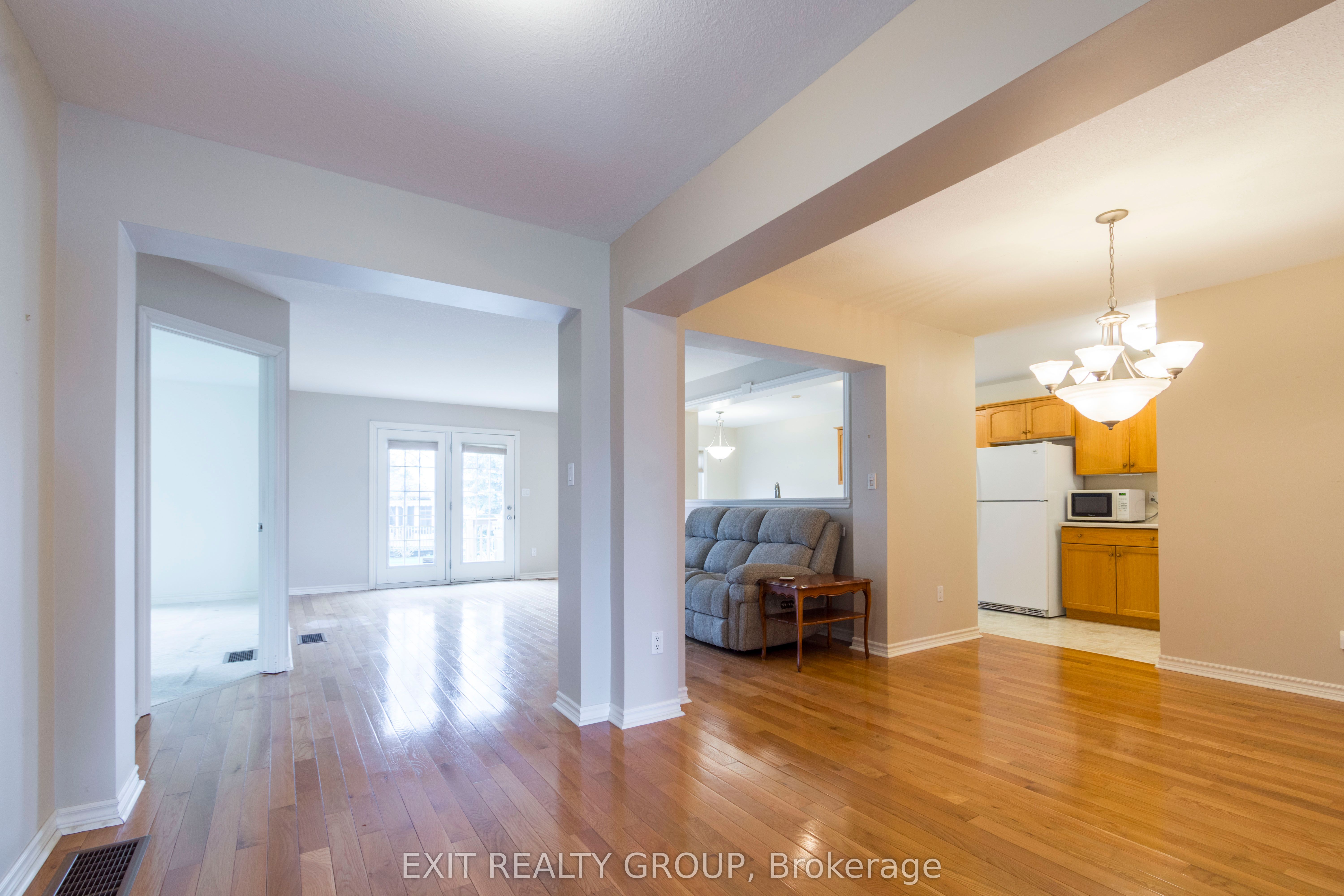 24 Aletha Drive Property Photo 5