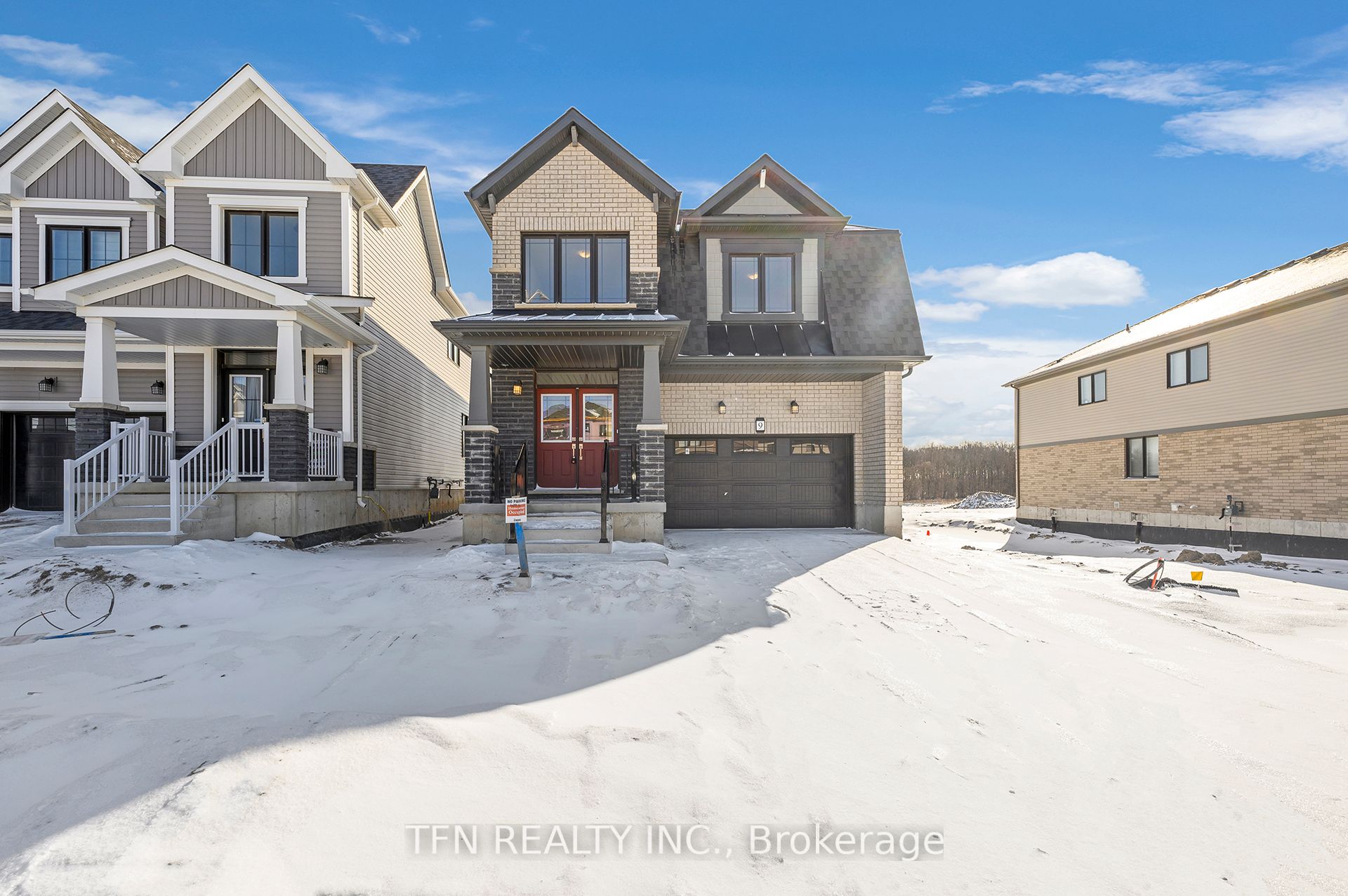 9 Stanley Ave Property Photo 1