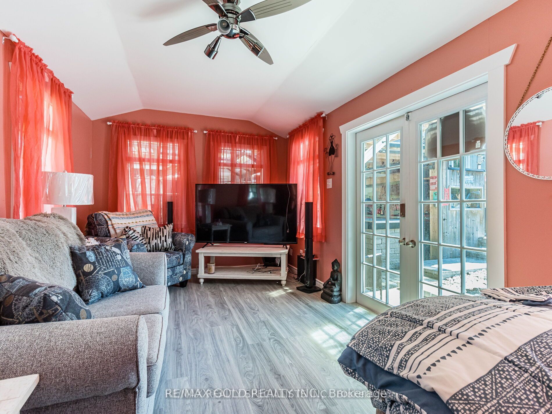 5947 Fourth Line Property Photo 35