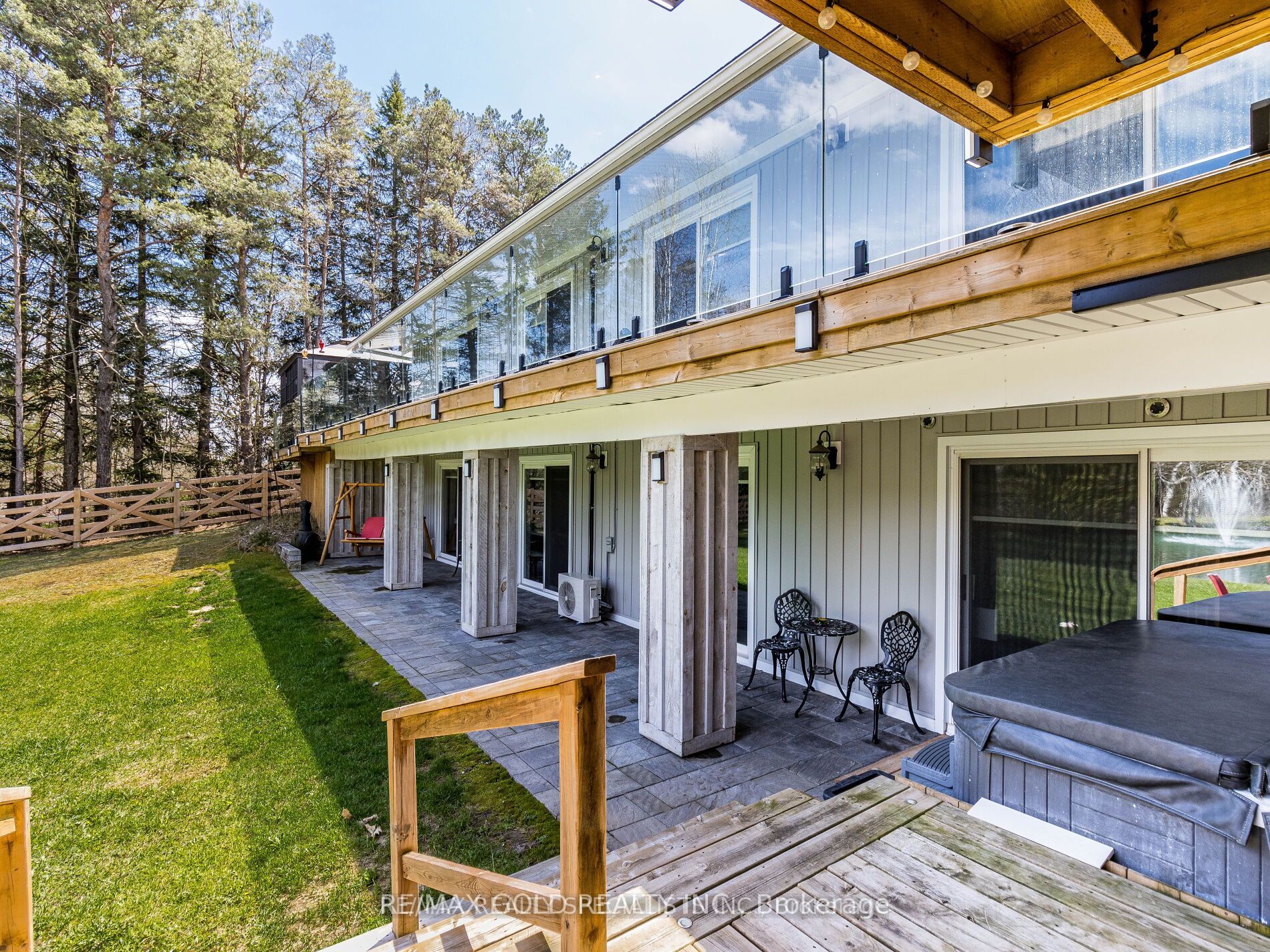 5947 Fourth Line Property Photo 36