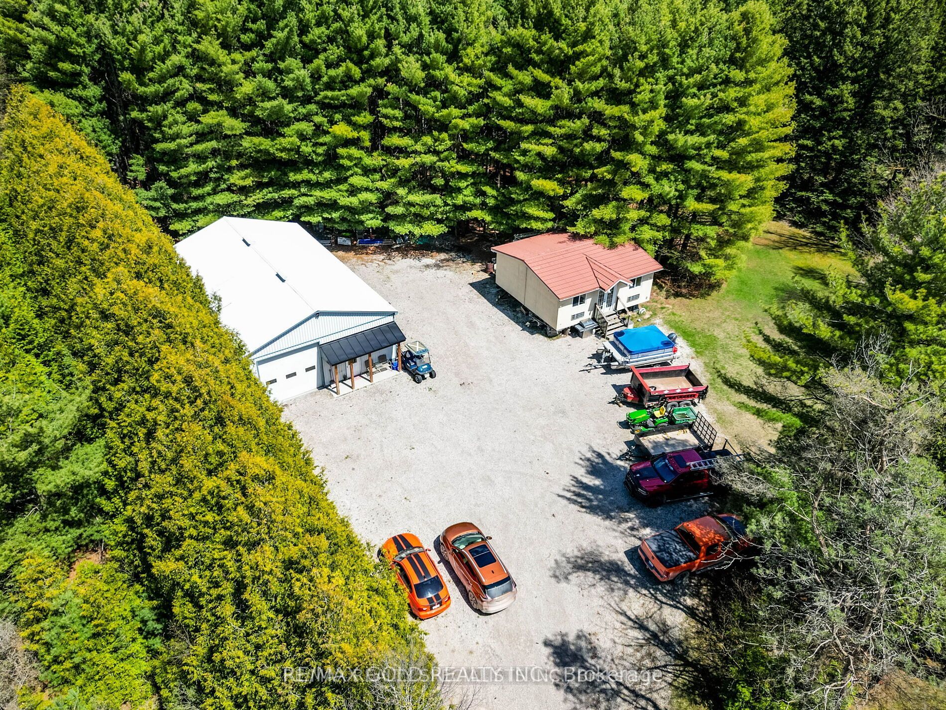 5947 Fourth Line Property Photo 38