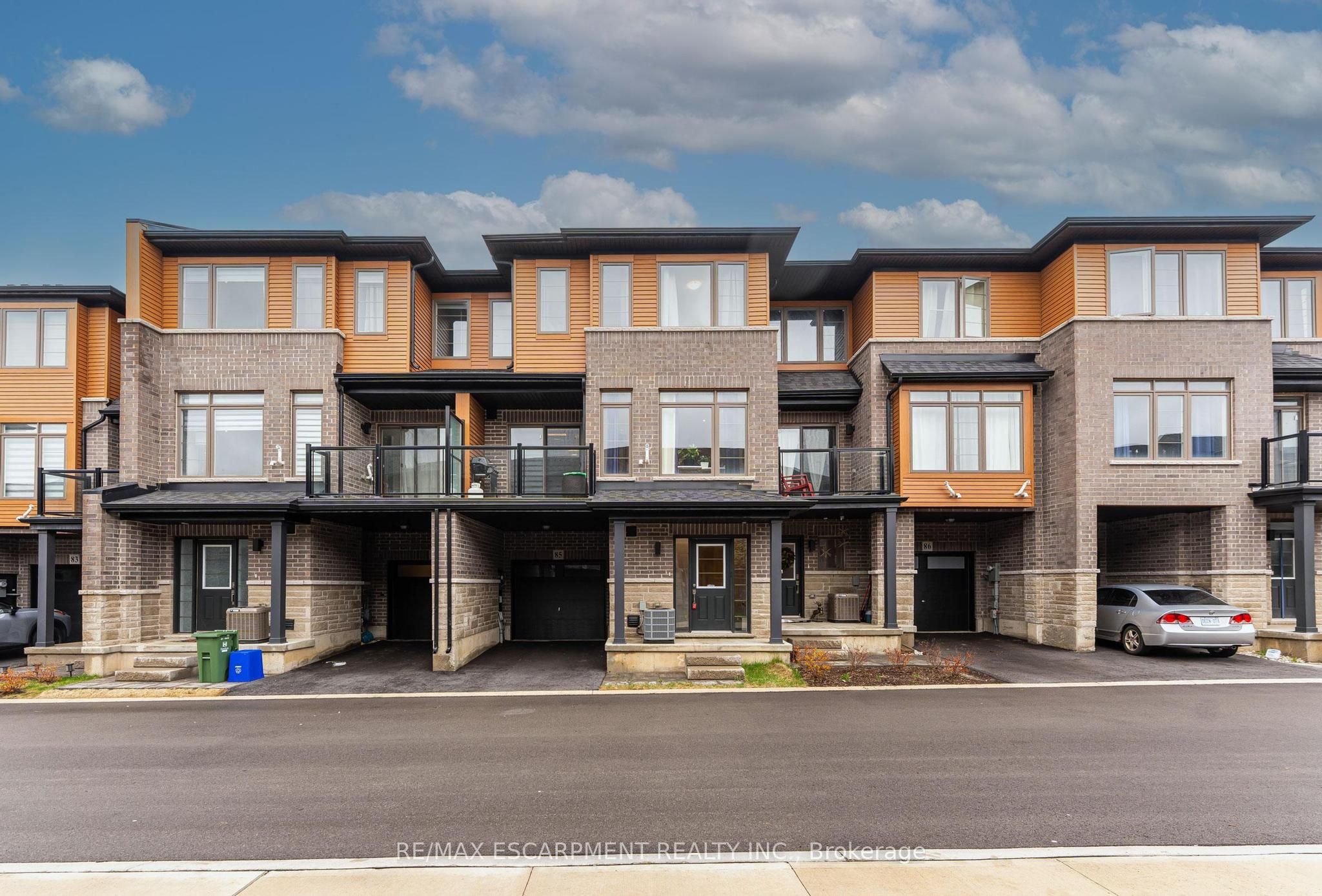 61 Soho St Property Photo 1