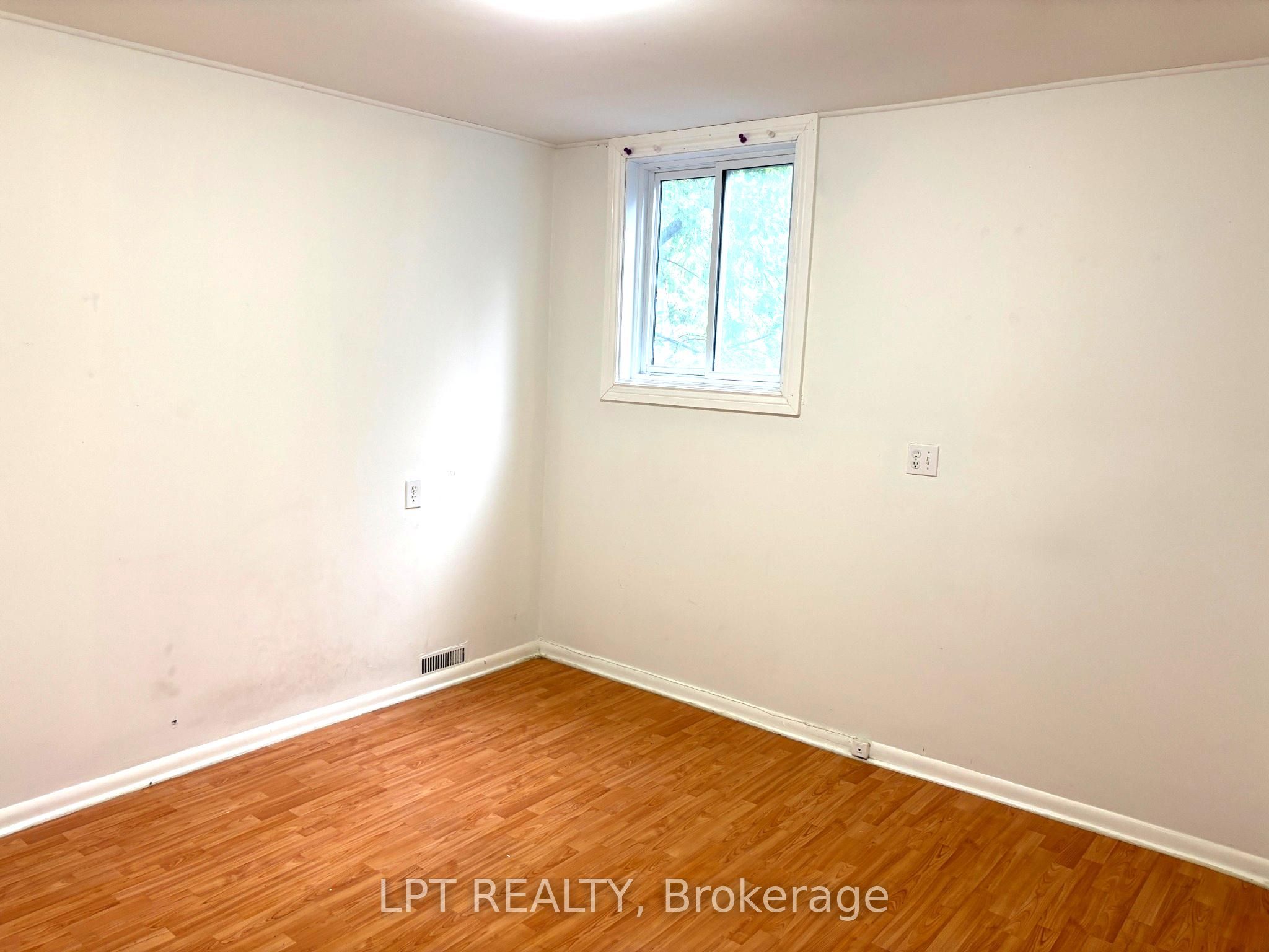 374 Barrie Street Property Photo 13