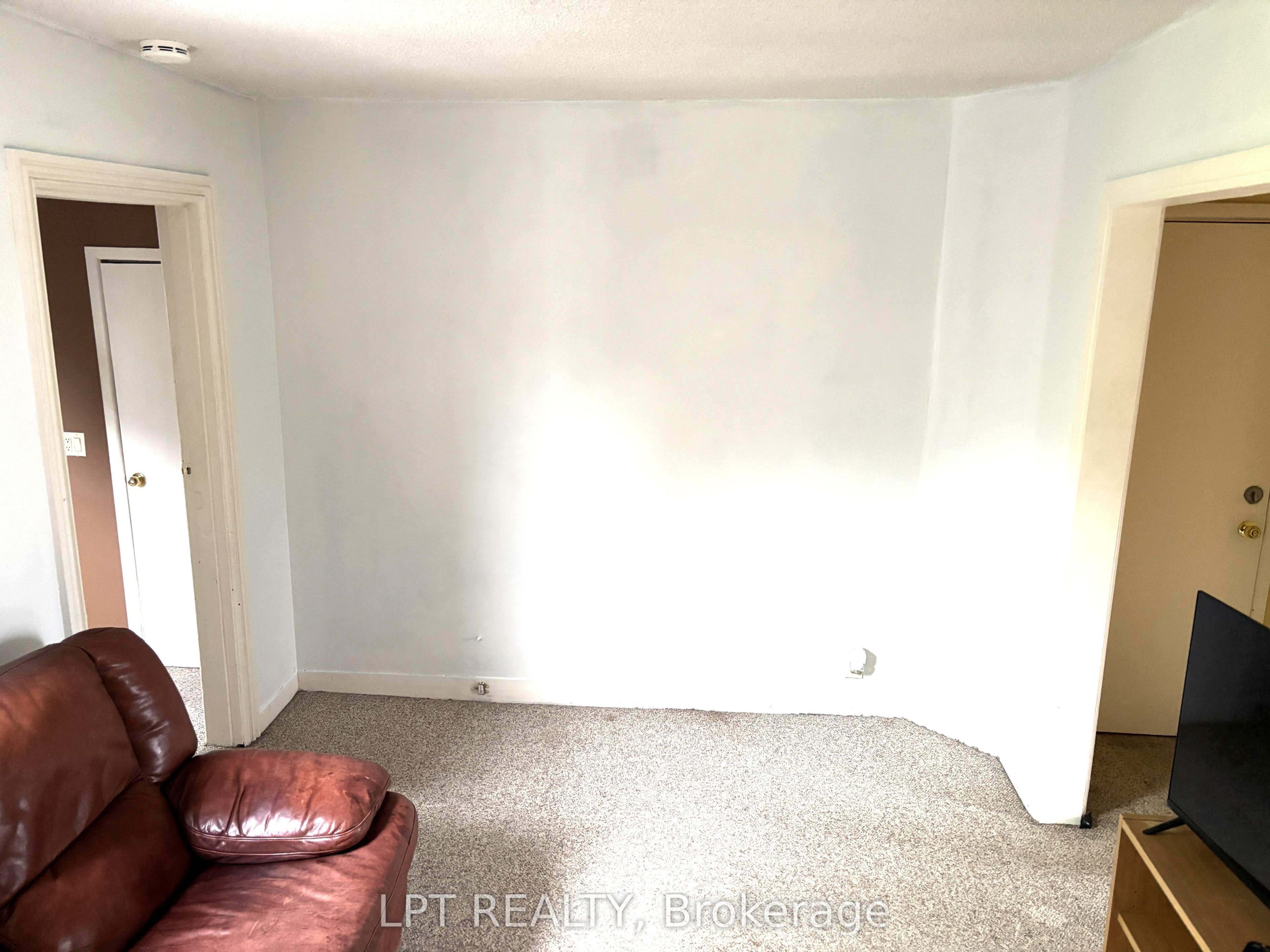 374 Barrie Street Property Photo 18