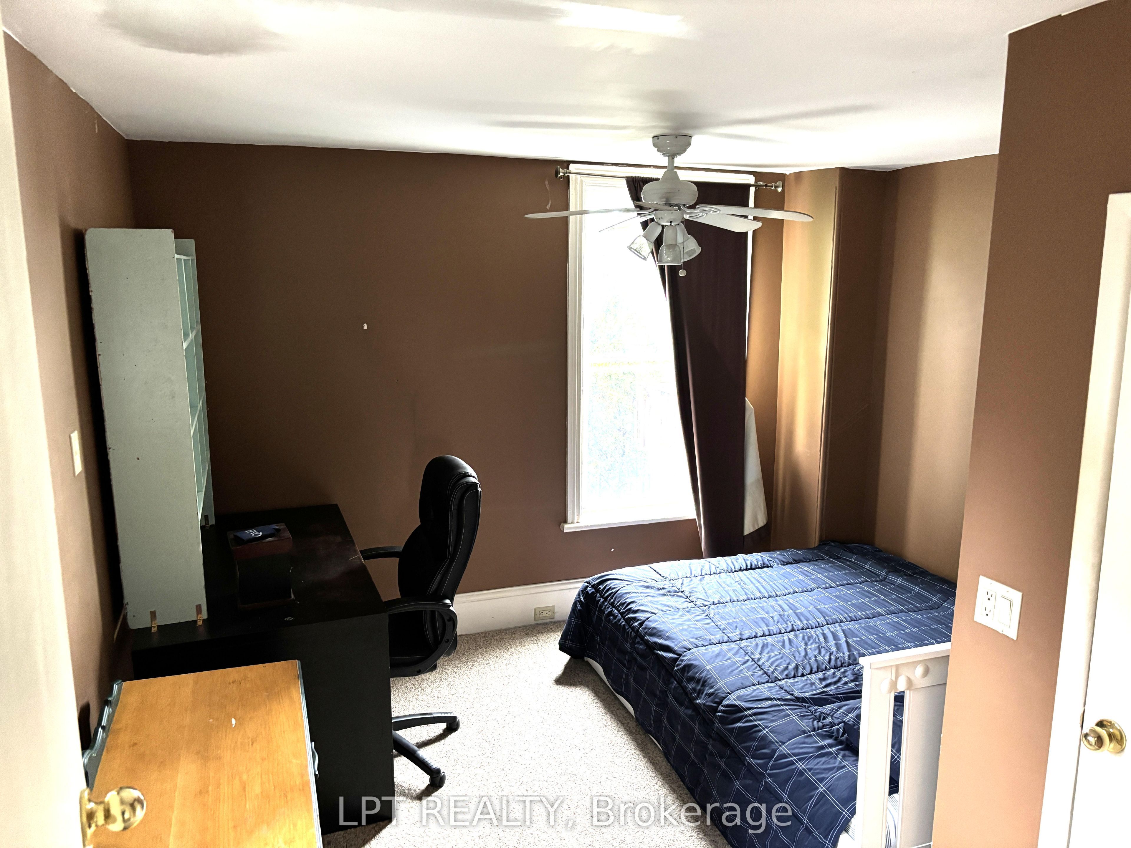 374 Barrie Street Property Photo 19