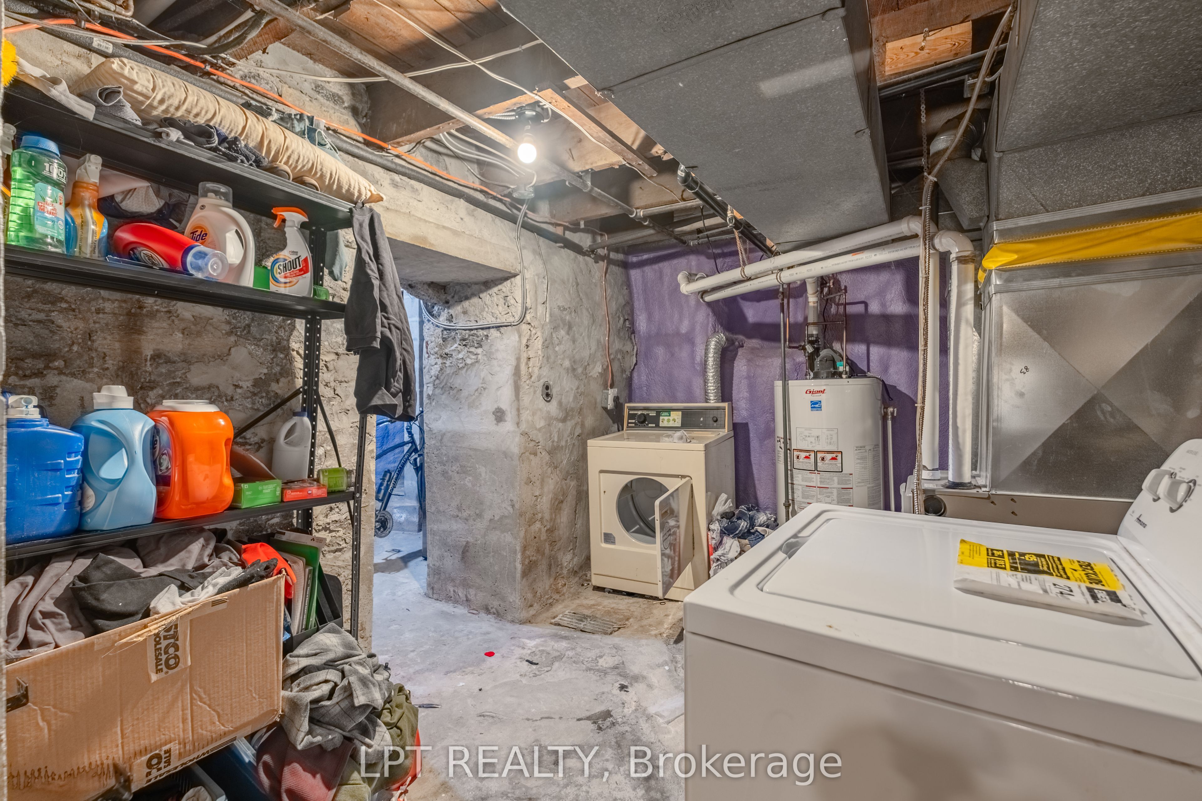 374 Barrie Street Property Photo 27