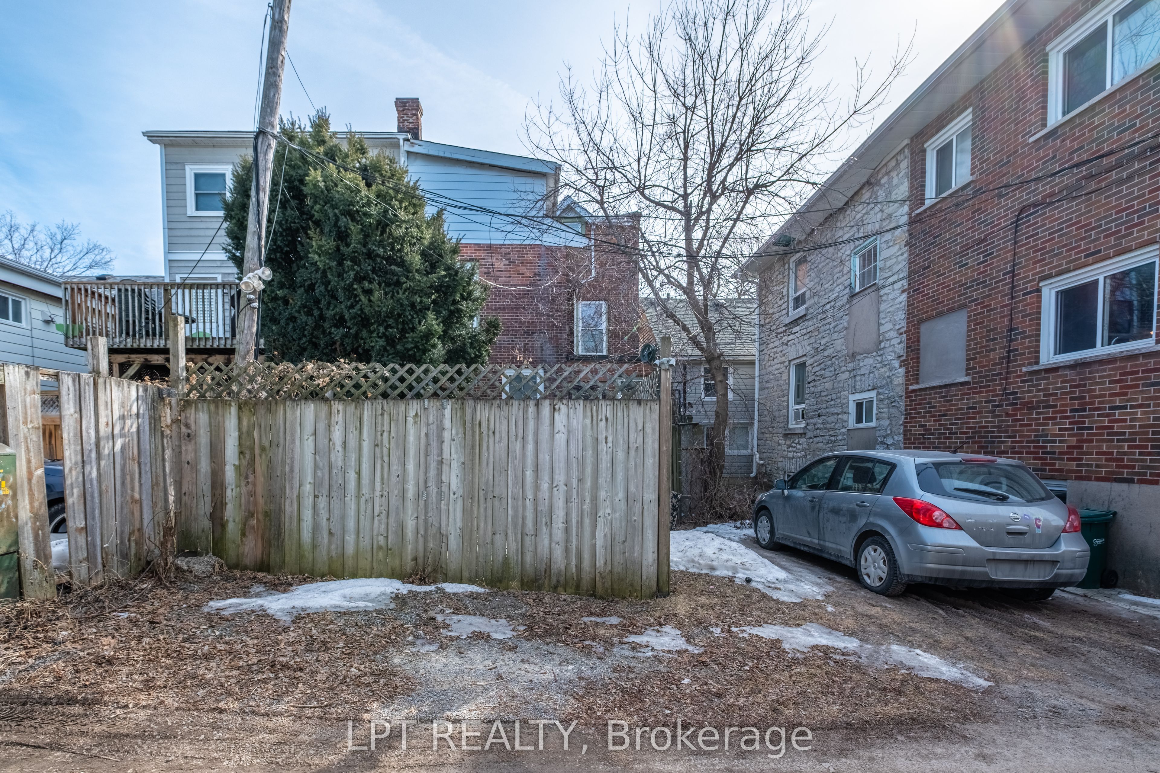 374 Barrie Street Property Photo 36