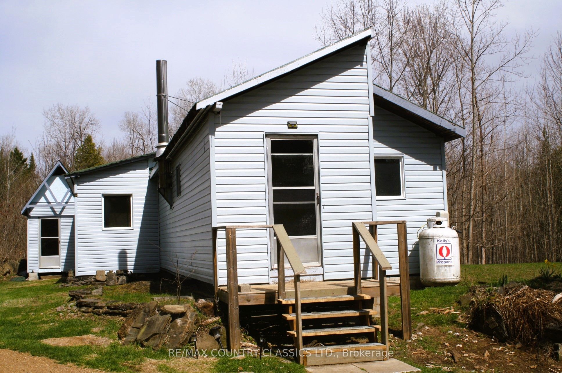 2147 Old Hastings Road Property Photo