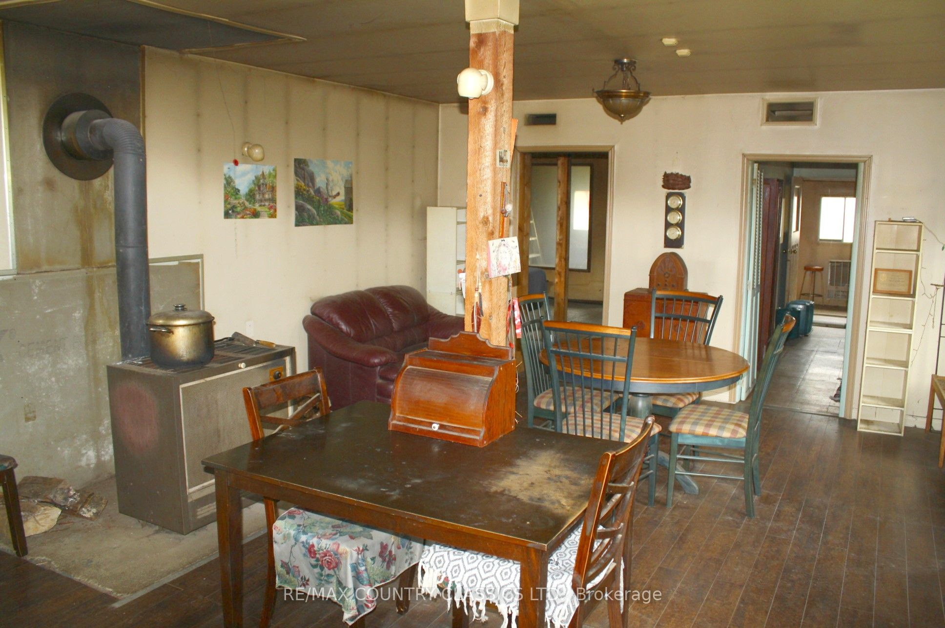 2147 Old Hastings Road Property Photo 6