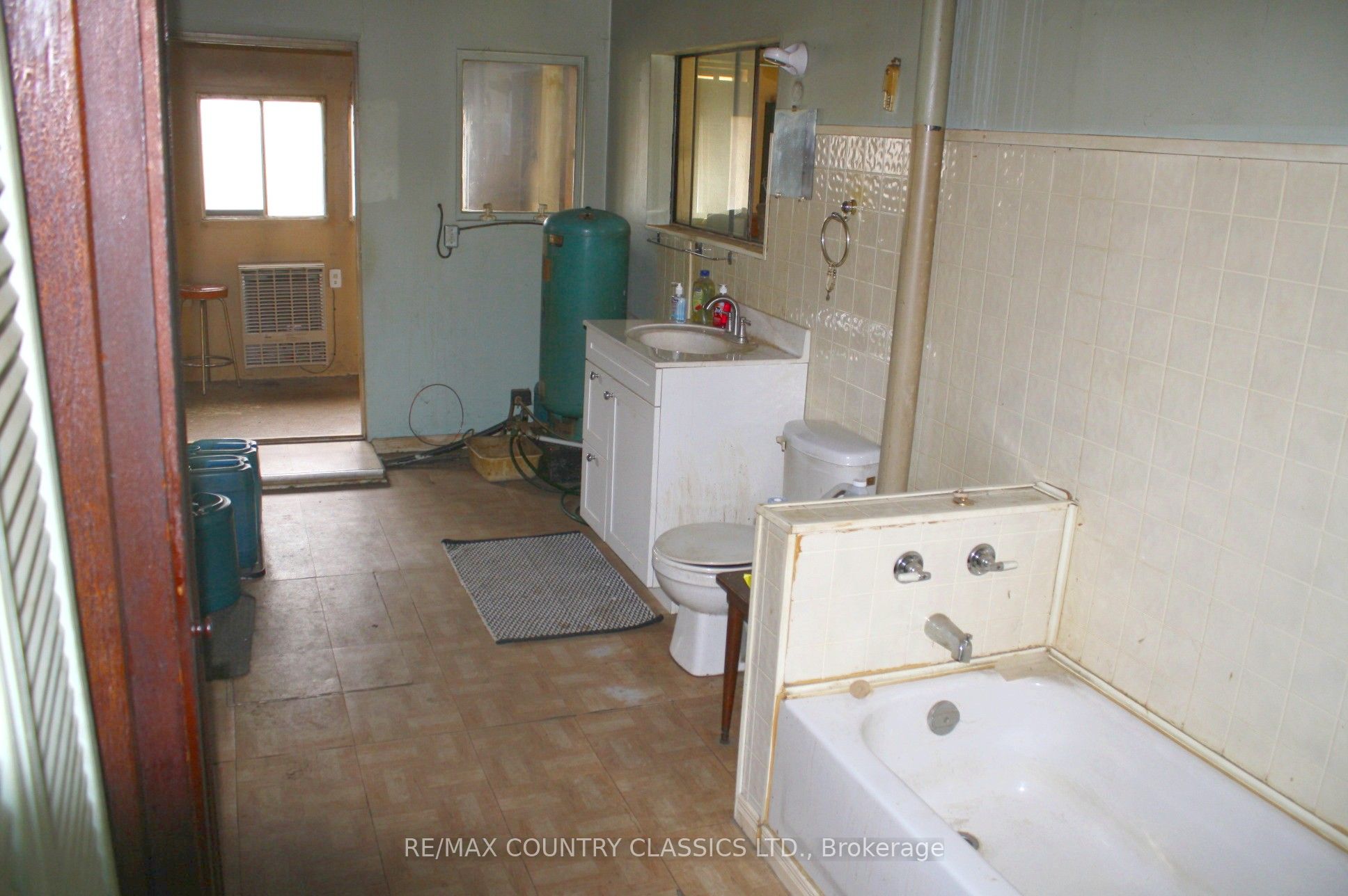2147 Old Hastings Road Property Photo 7