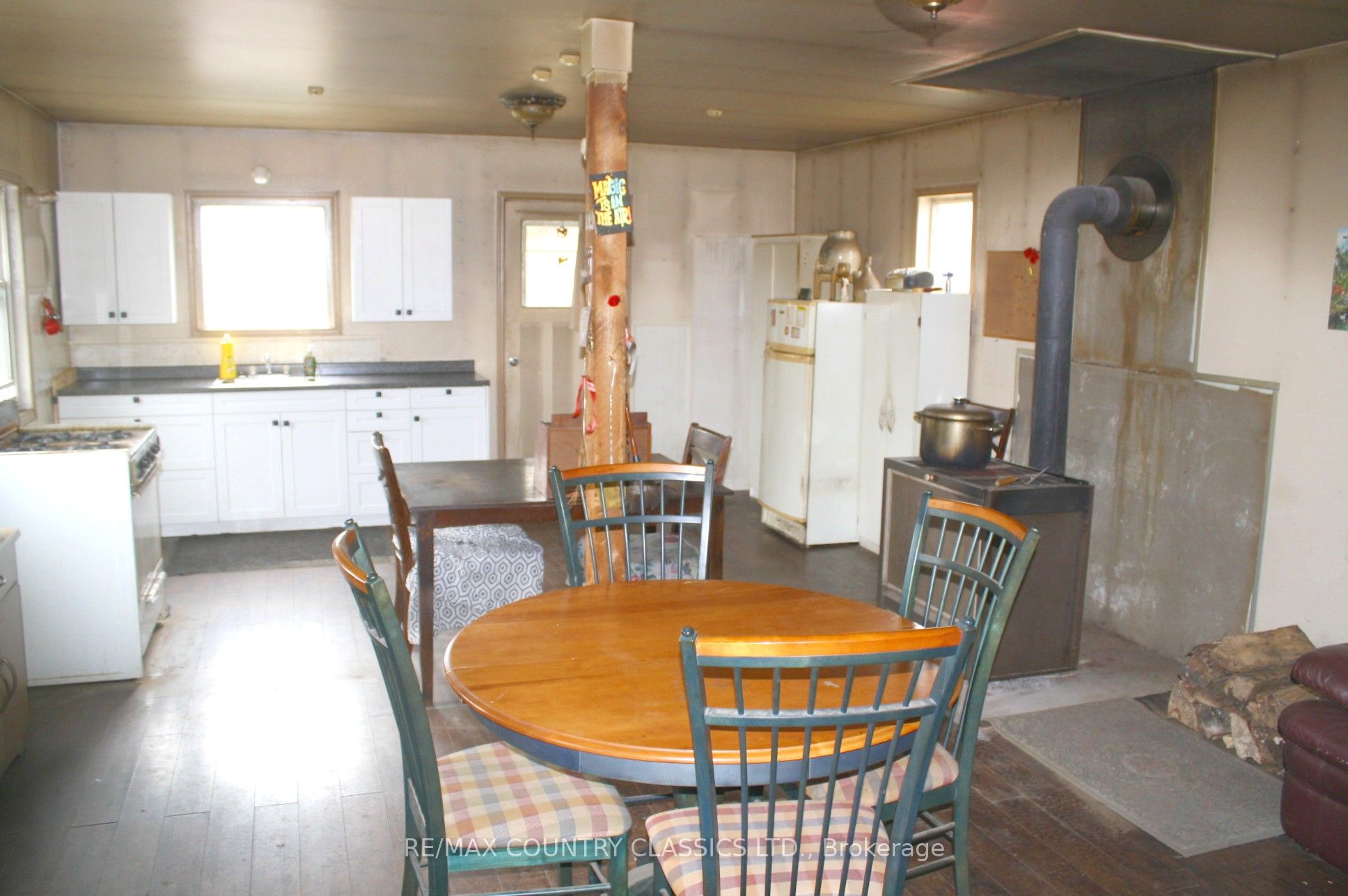 2147 Old Hastings Road Property Photo 9
