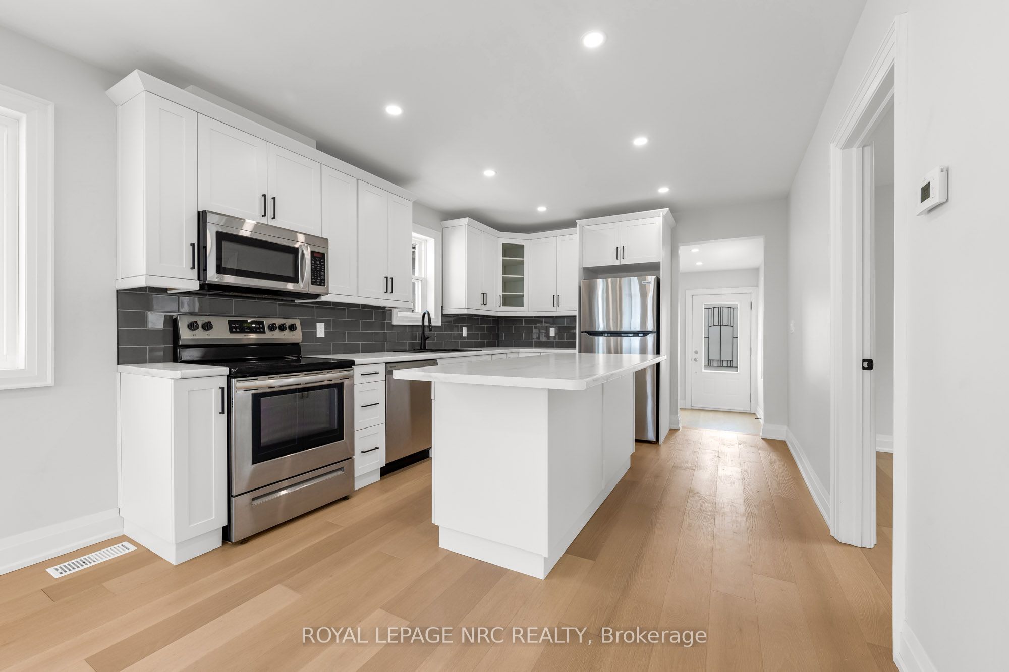 88 Delhi Street Property Photo 10