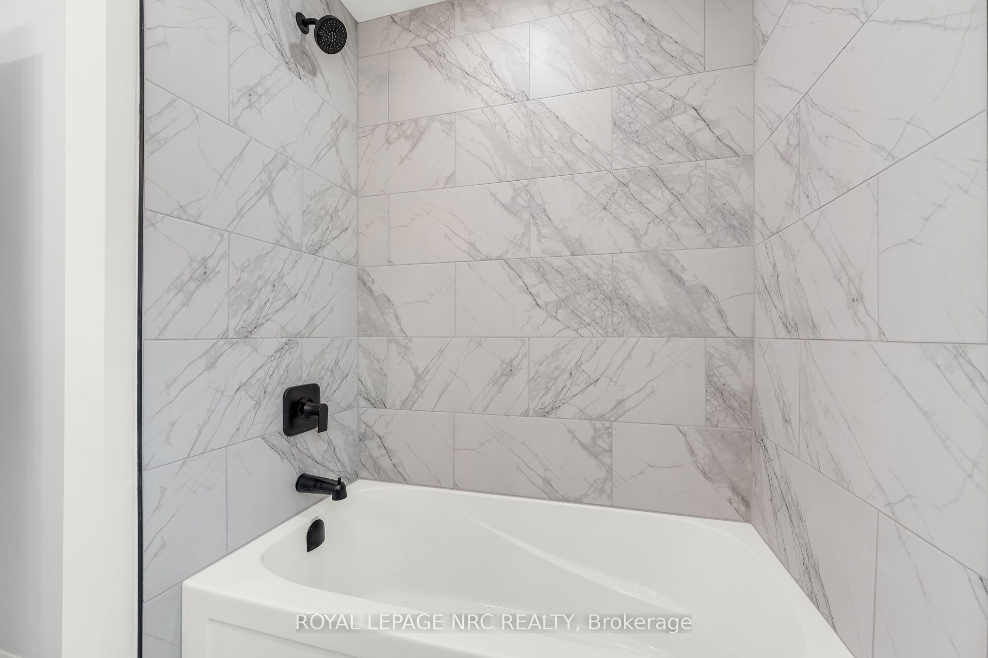 88 Delhi Street Property Photo 15