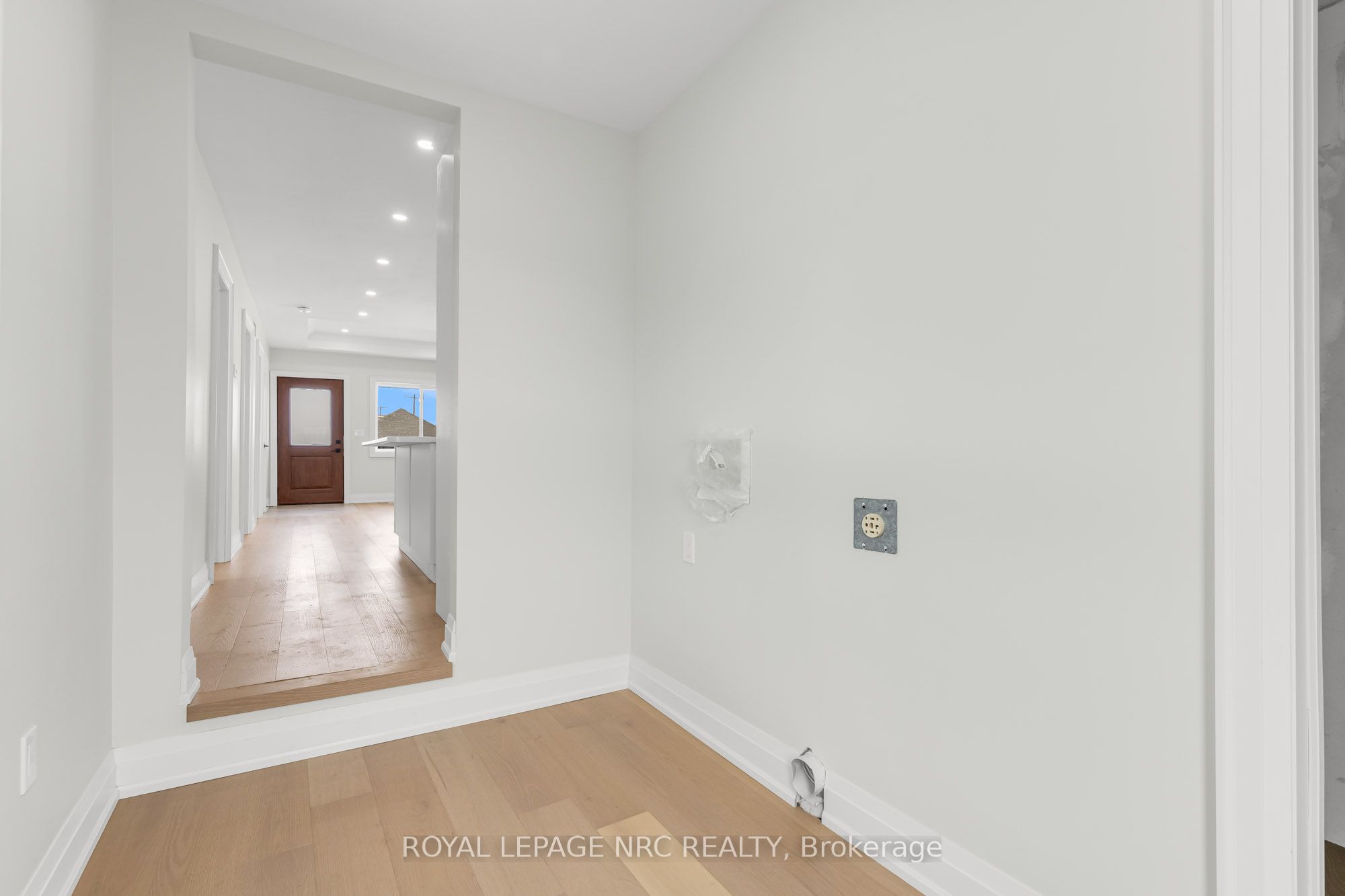88 Delhi Street Property Photo 16