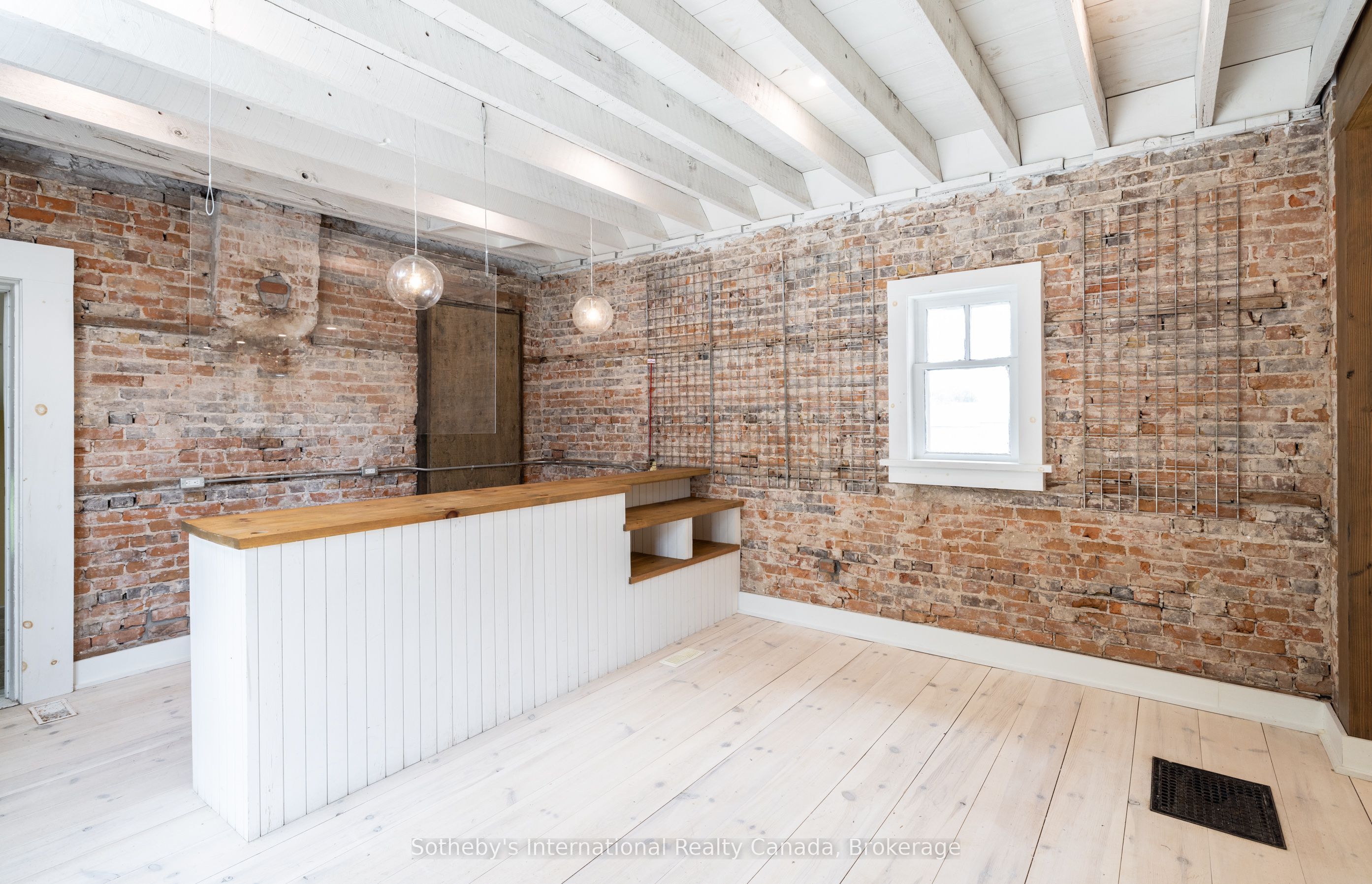 40 Toronto Street Property Photo 11