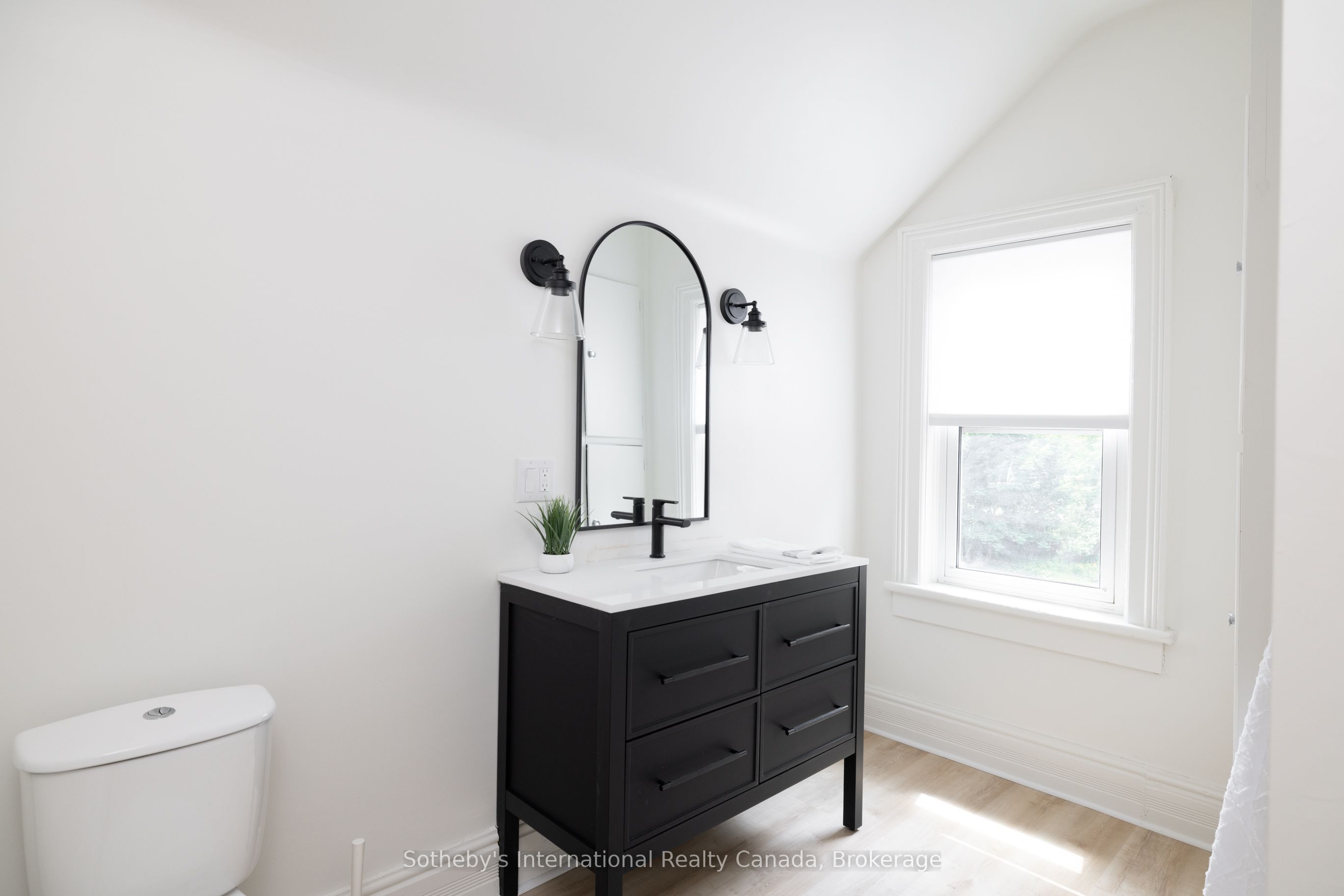 40 Toronto Street Property Photo 17
