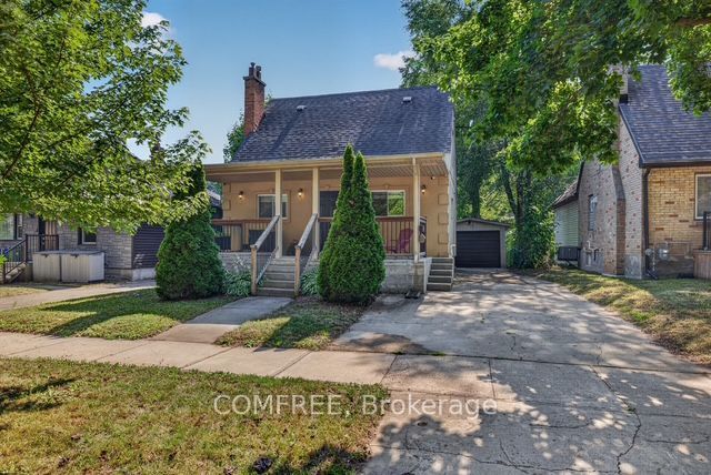 190 Rathowen Street Property Photo 1