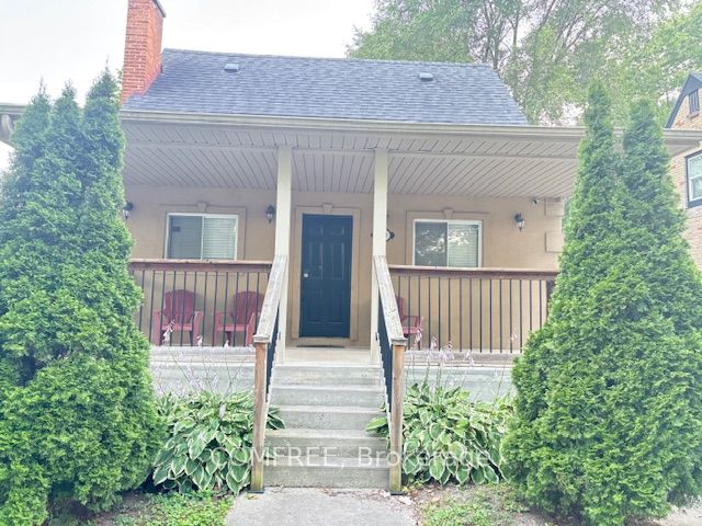 190 Rathowen Street Property Photo 2