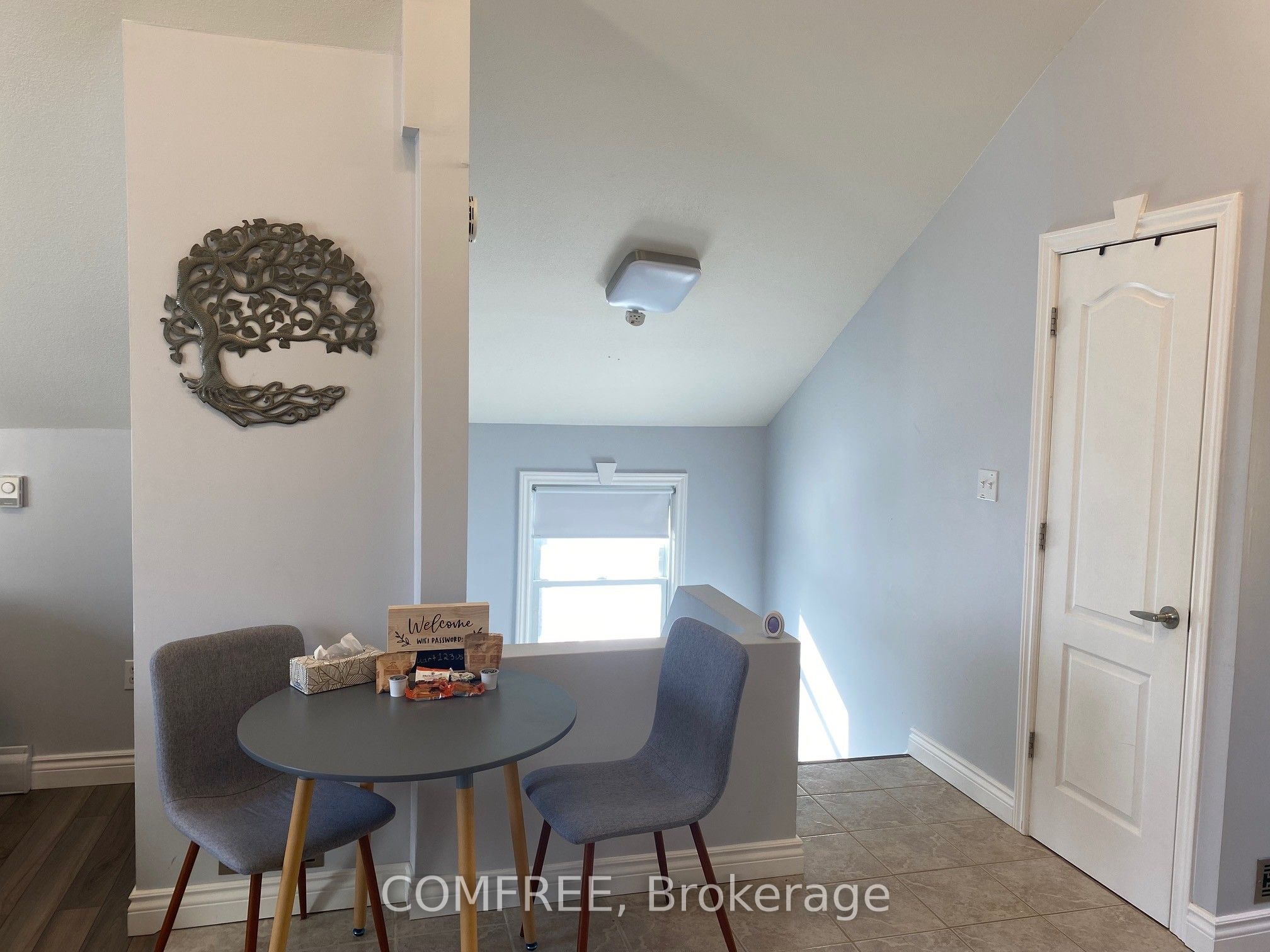 190 Rathowen Street Property Photo 18