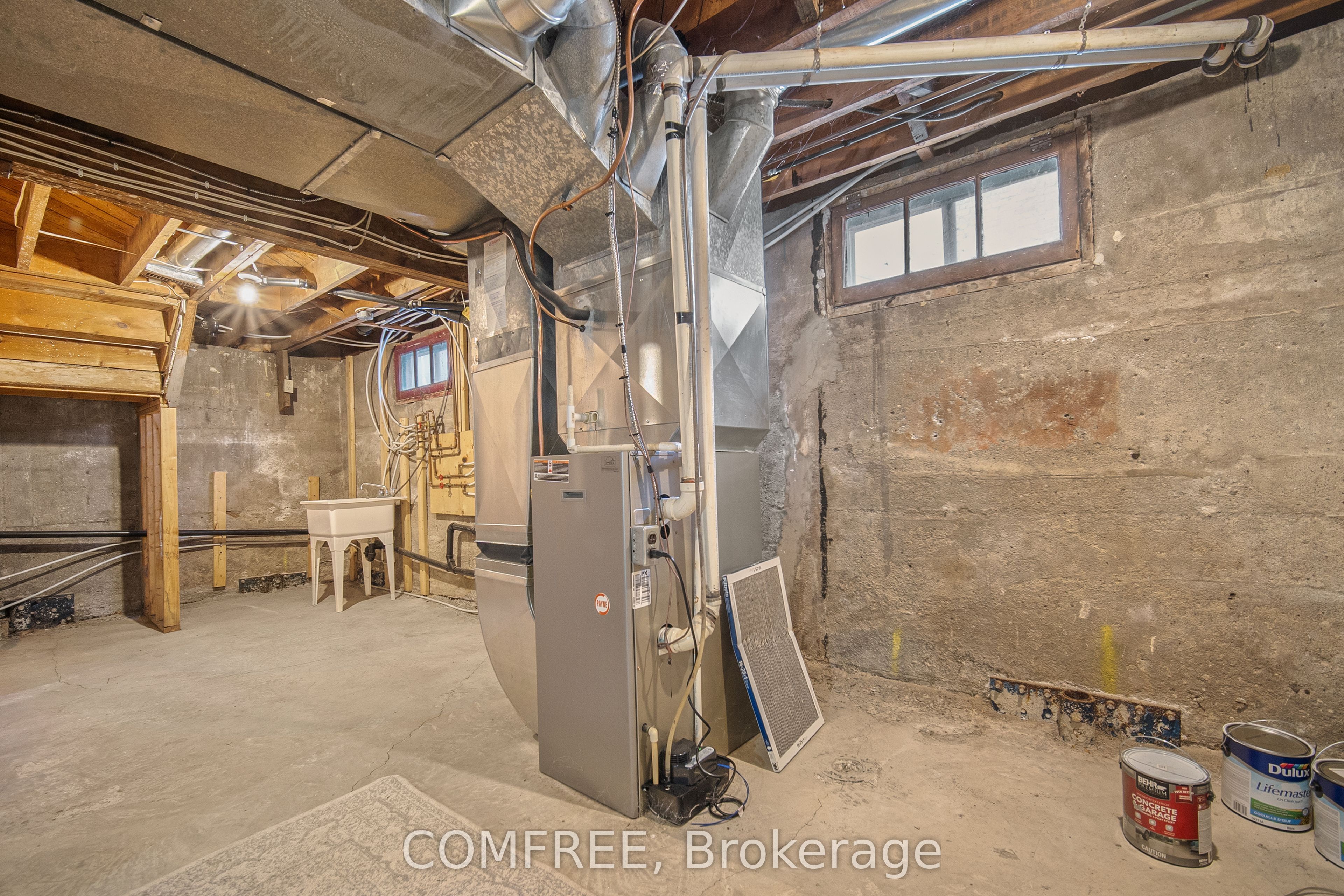 190 Rathowen Street Property Photo 30