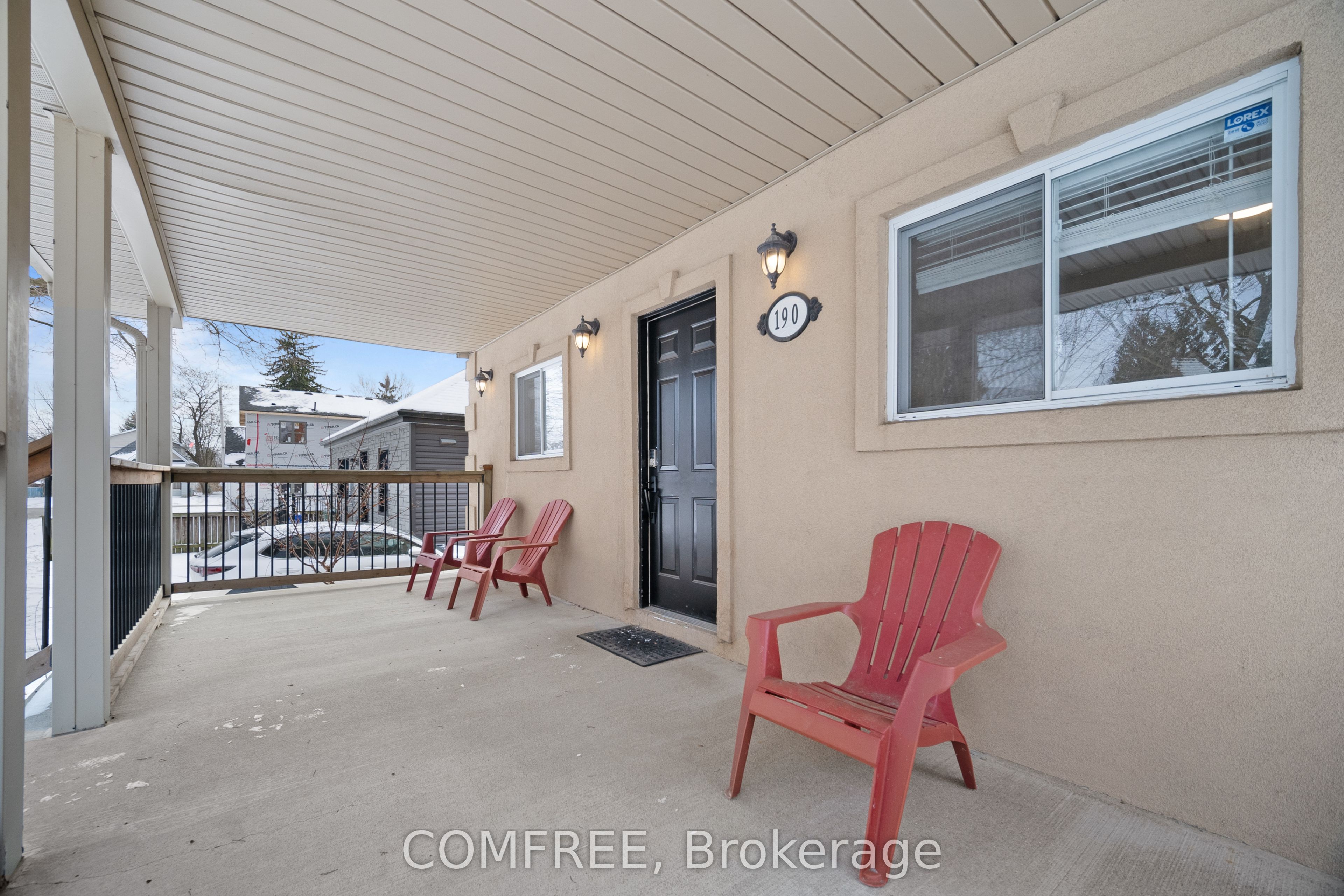 190 Rathowen Street Property Photo 32