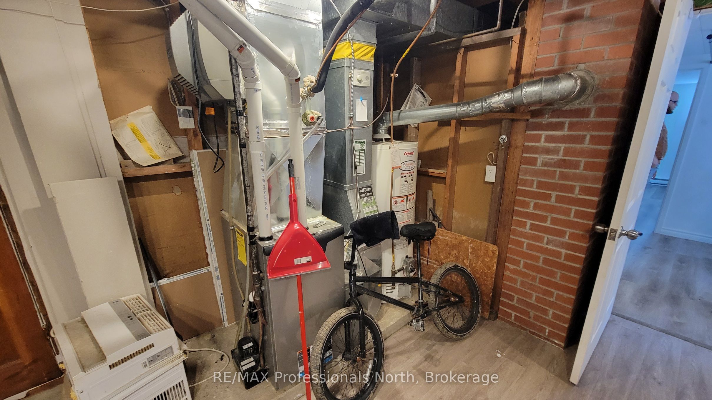 542 Highway 60 N/a Property Photo 12