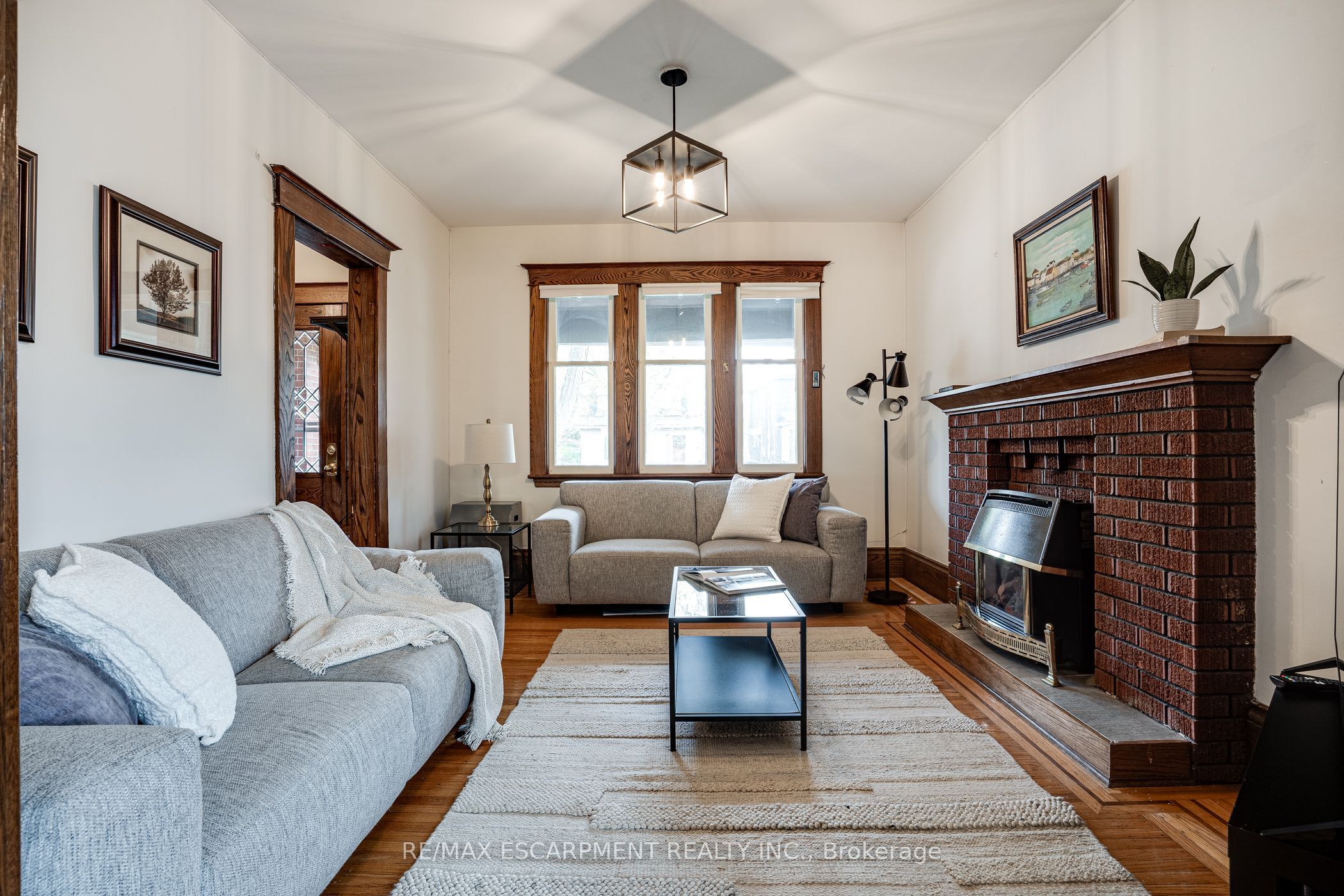 64 South Oval Street Property Photo 8