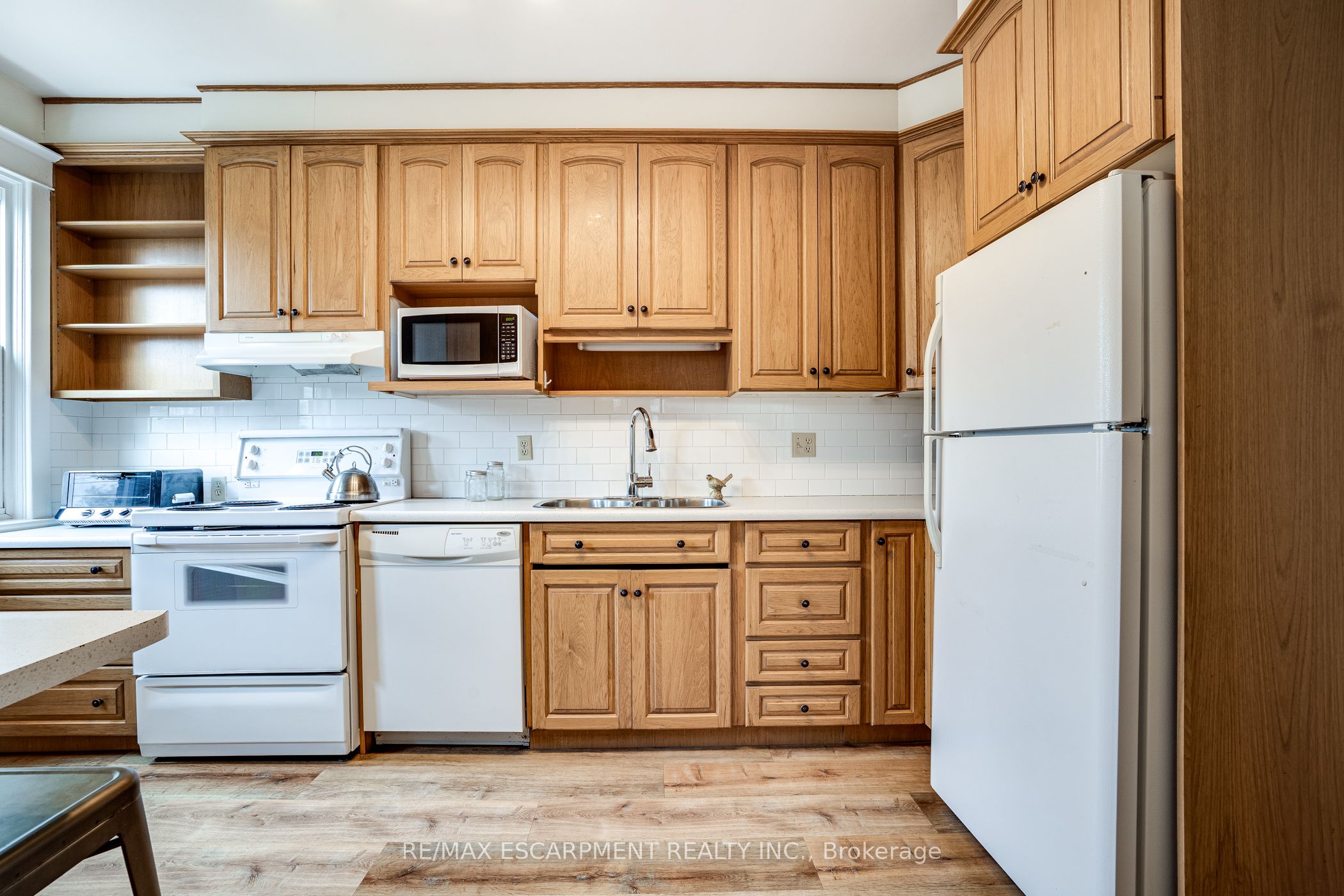 64 South Oval Street Property Photo 15