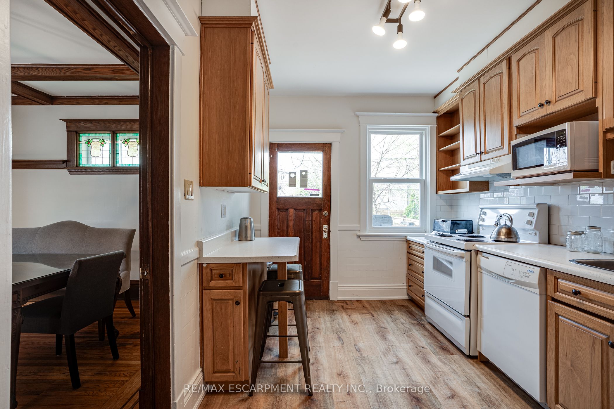 64 South Oval Street Property Photo 16
