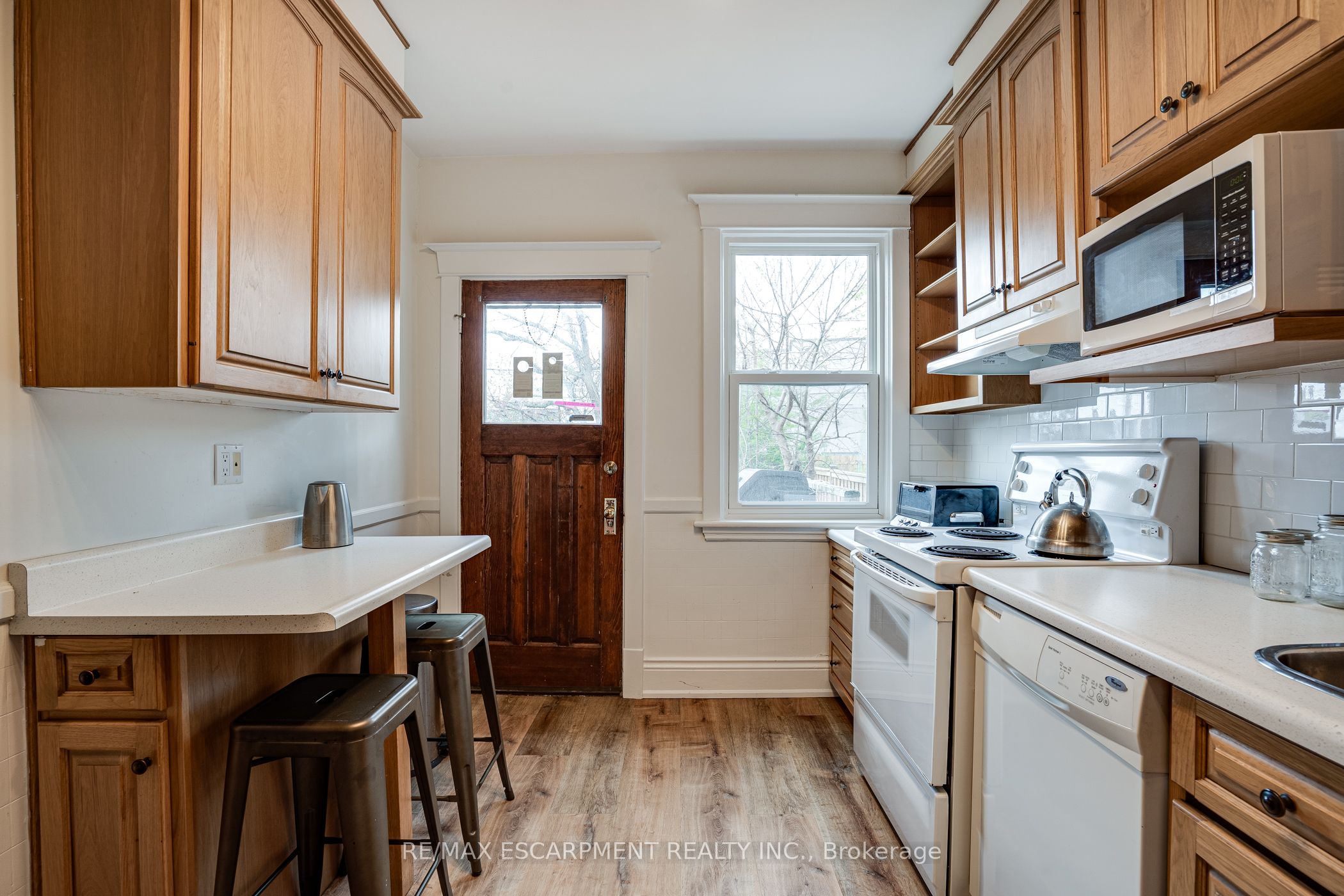 64 South Oval Street Property Photo 17