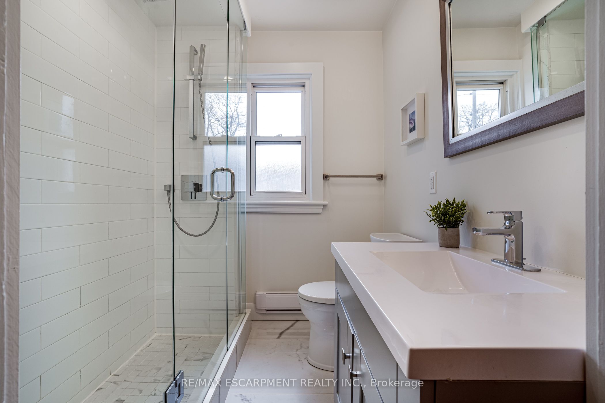 64 South Oval Street Property Photo 29