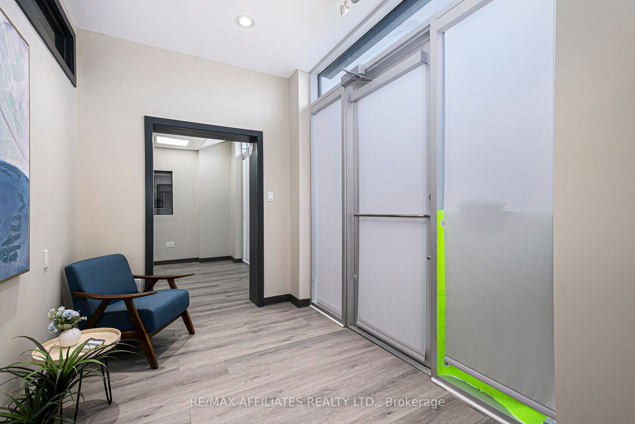 2500 St Laurent Boulevard 104 Property Photo 8