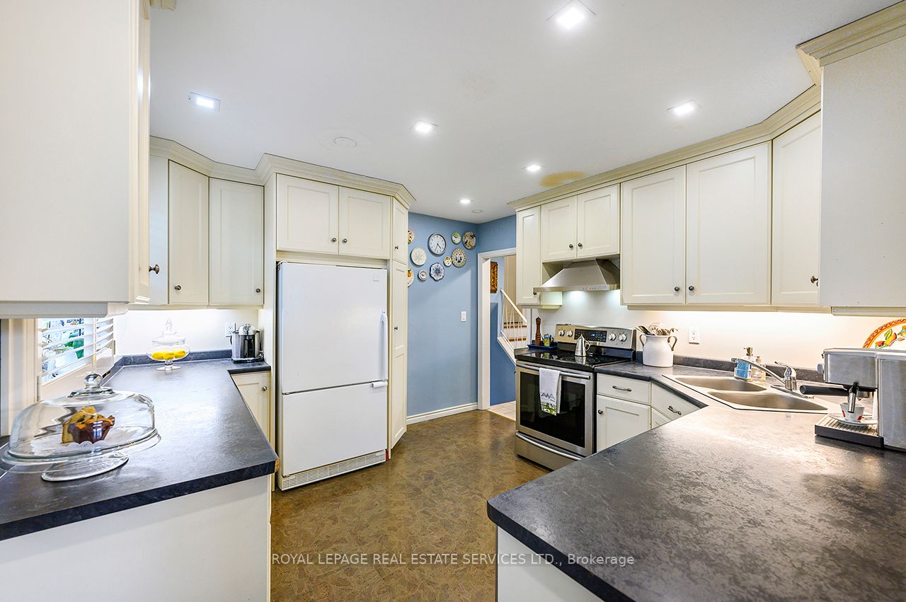 99 Mountbatten Drive Property Photo 10