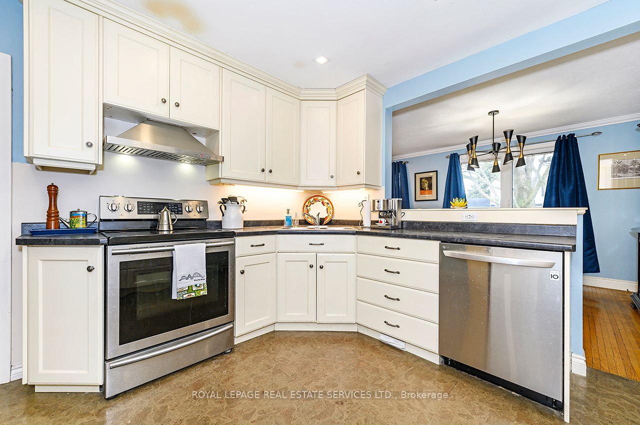 99 Mountbatten Drive Property Photo 12