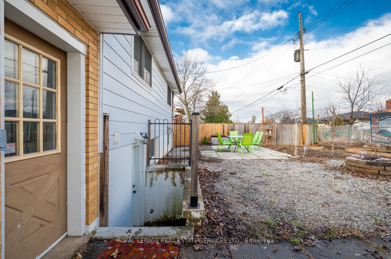 99 Mountbatten Drive Property Photo 33