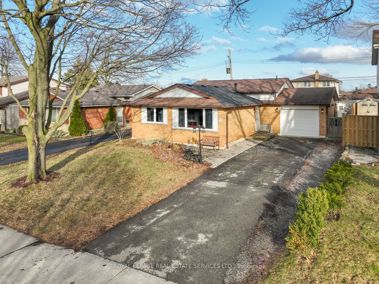99 Mountbatten Drive Property Photo 40
