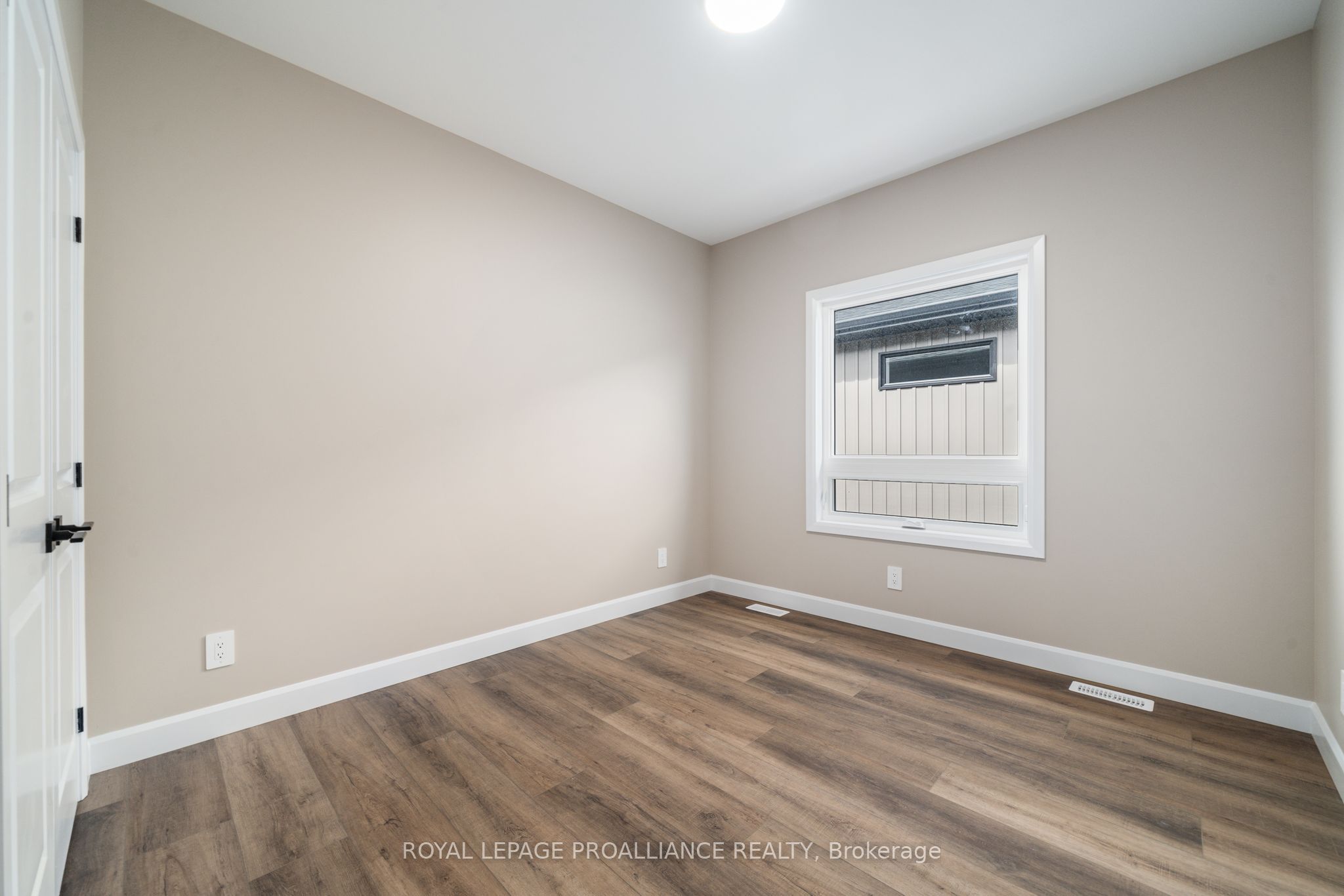 60 Hastings Park Drive Property Photo 23